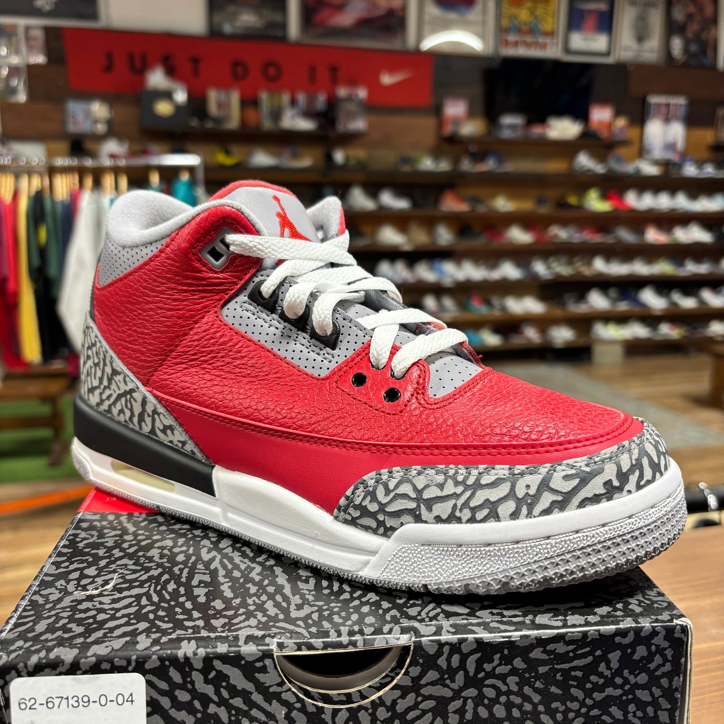 Jordan 3 'Unite' Size 7Y