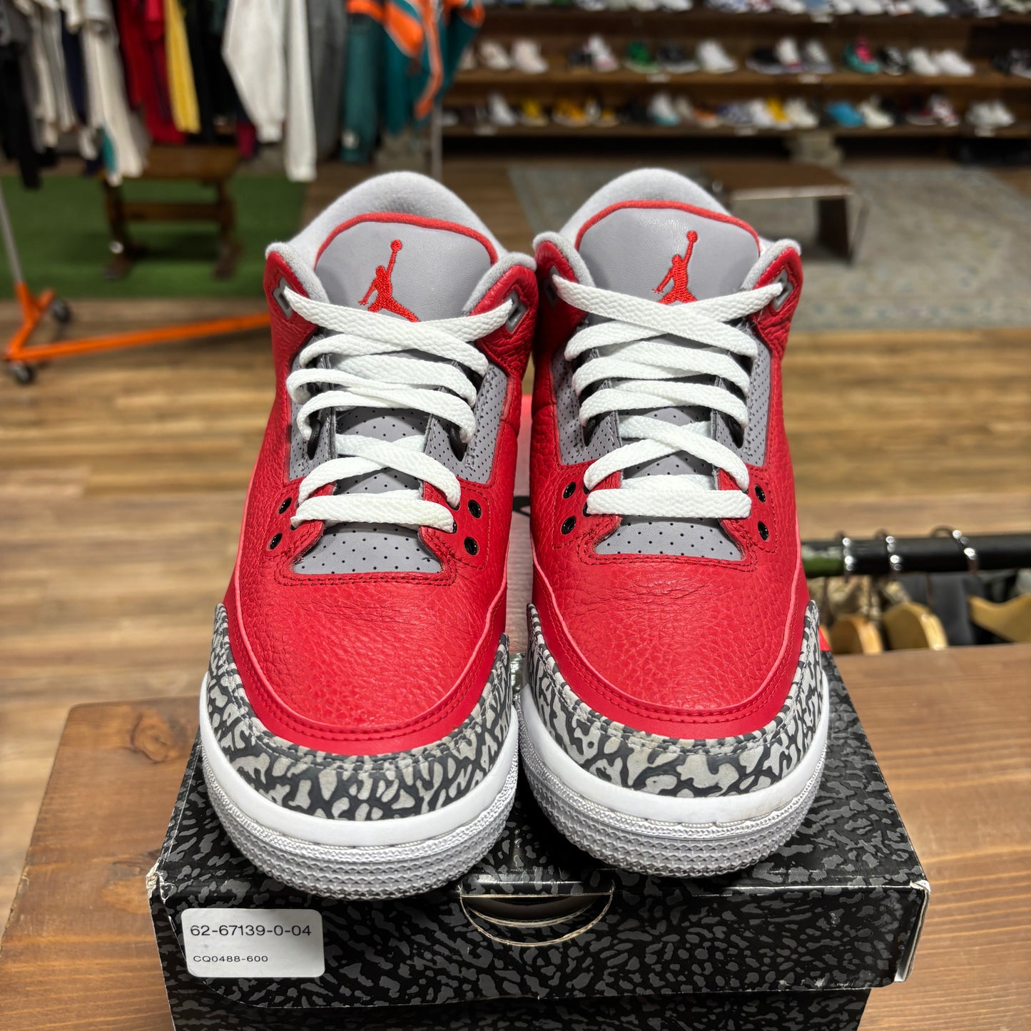 Jordan 3 'Unite' Size 7Y