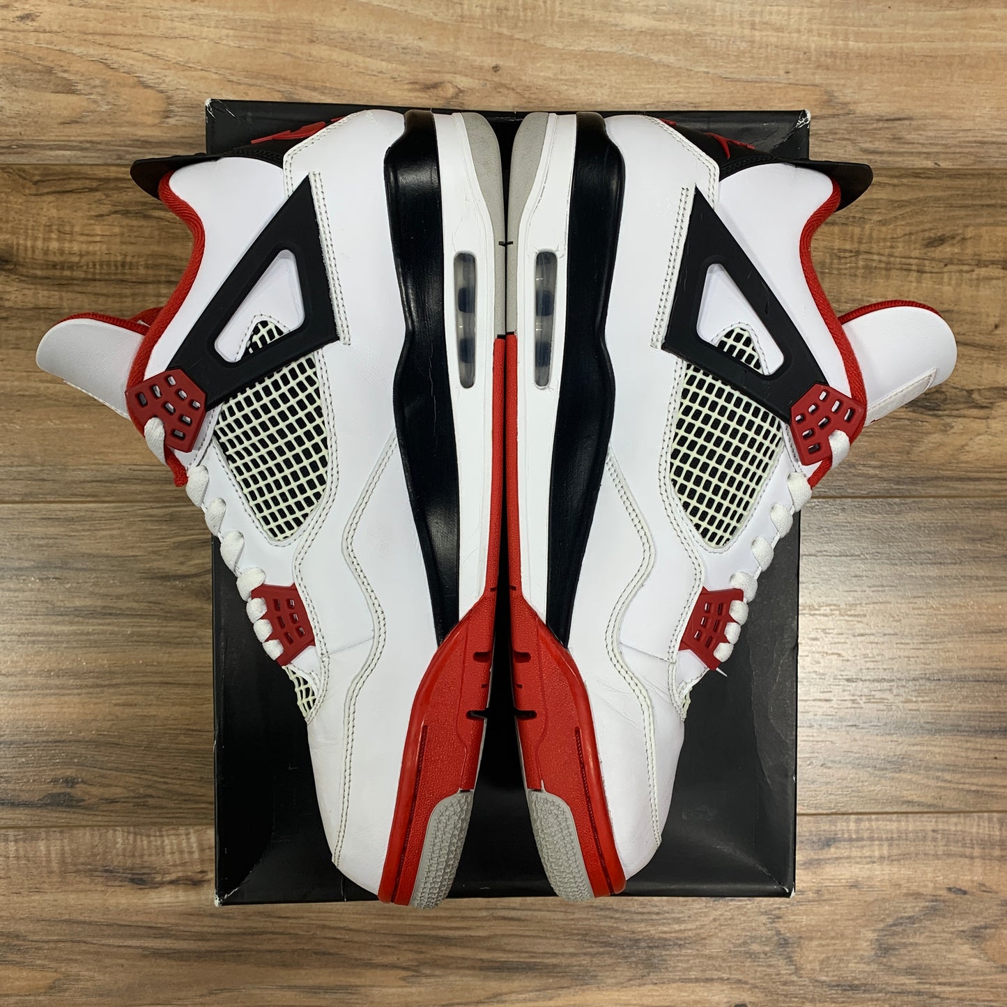 Jordan 4 'Fire Red' Size 13