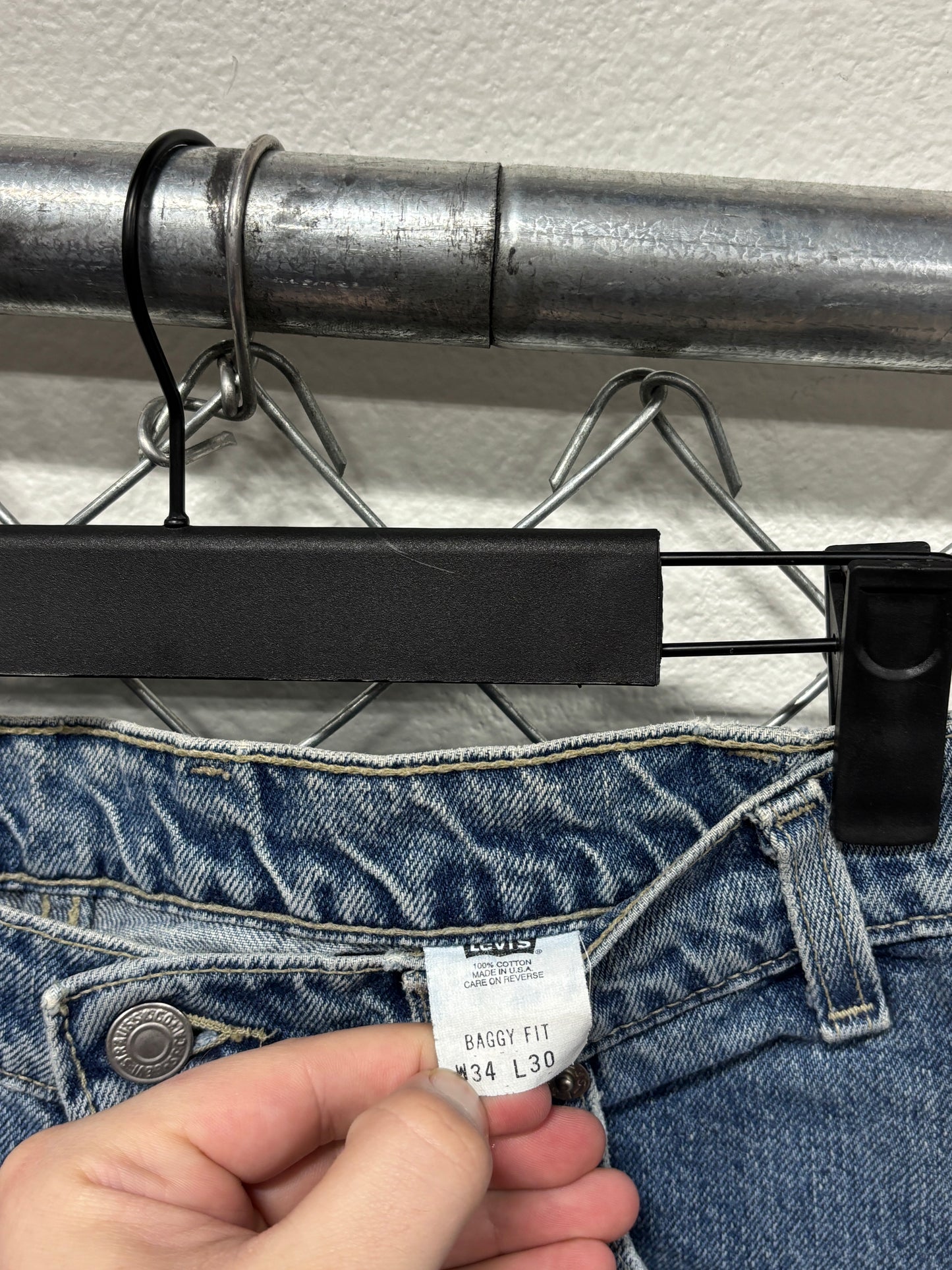 Vintage 90's Levi's L2 White Tab Baggy Fit Skater Denim Jeans Size 33x28