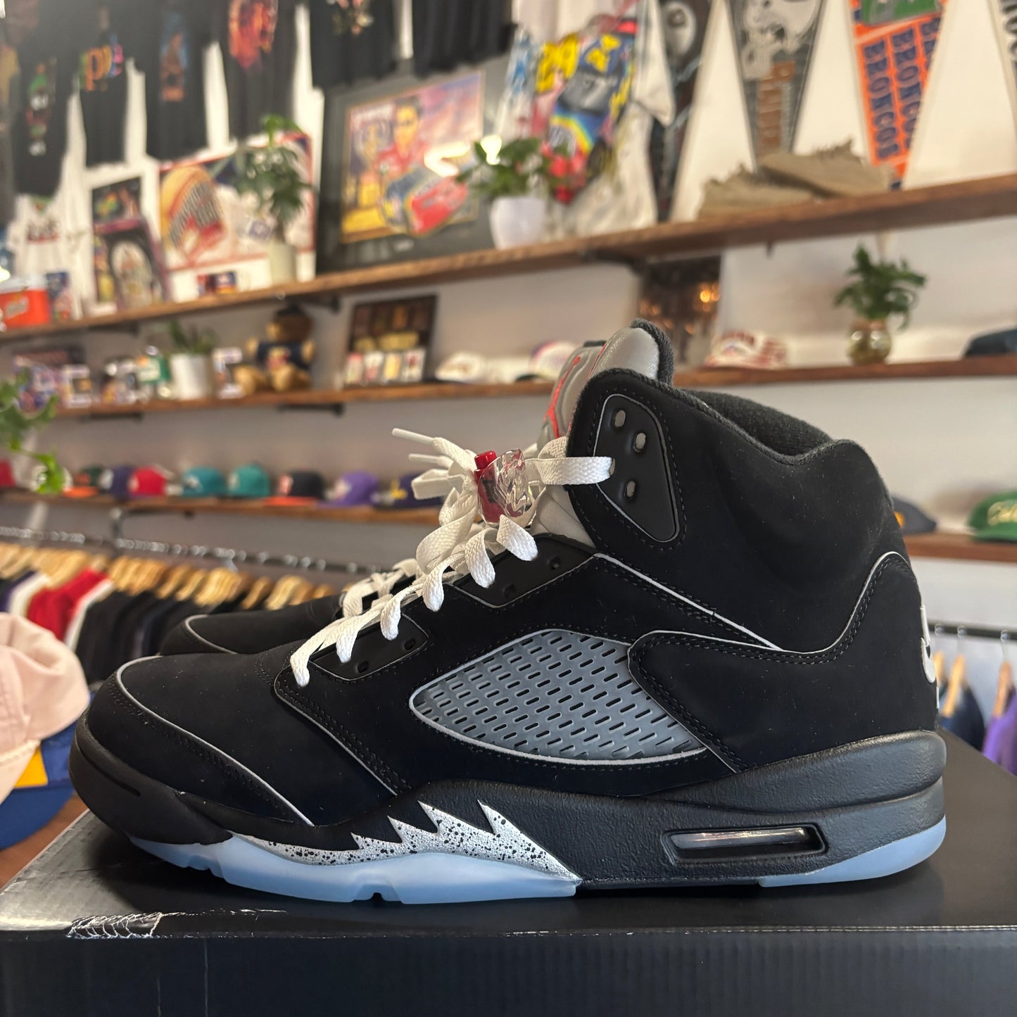 Jordan 5 'Black Metallic Reimagined' Size 11.5