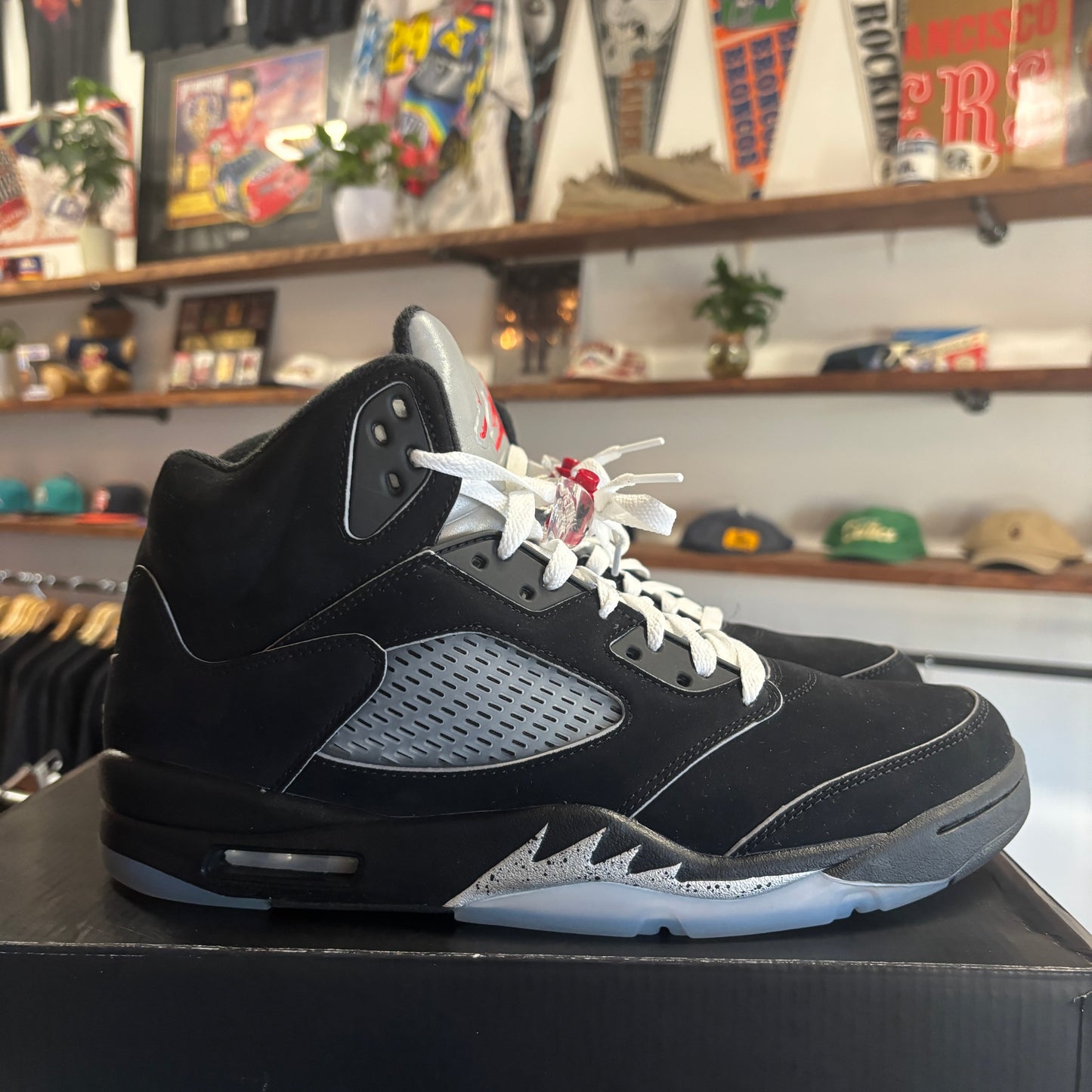 Jordan 5 'Black Metallic Reimagined' Size 11.5