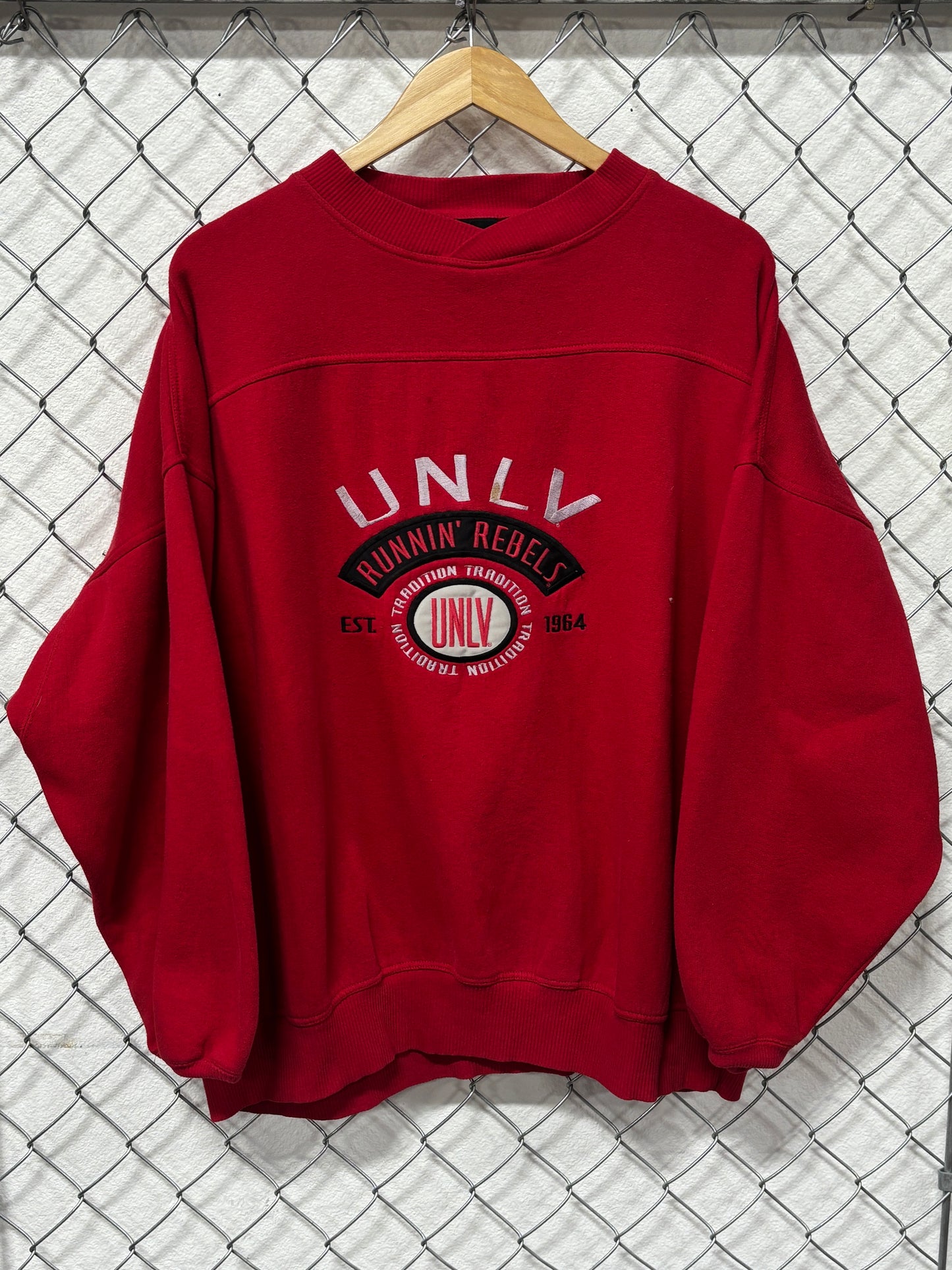 Vintage Las Vegas UNLV Runnin Rebels Collegiate Sweater Size XL