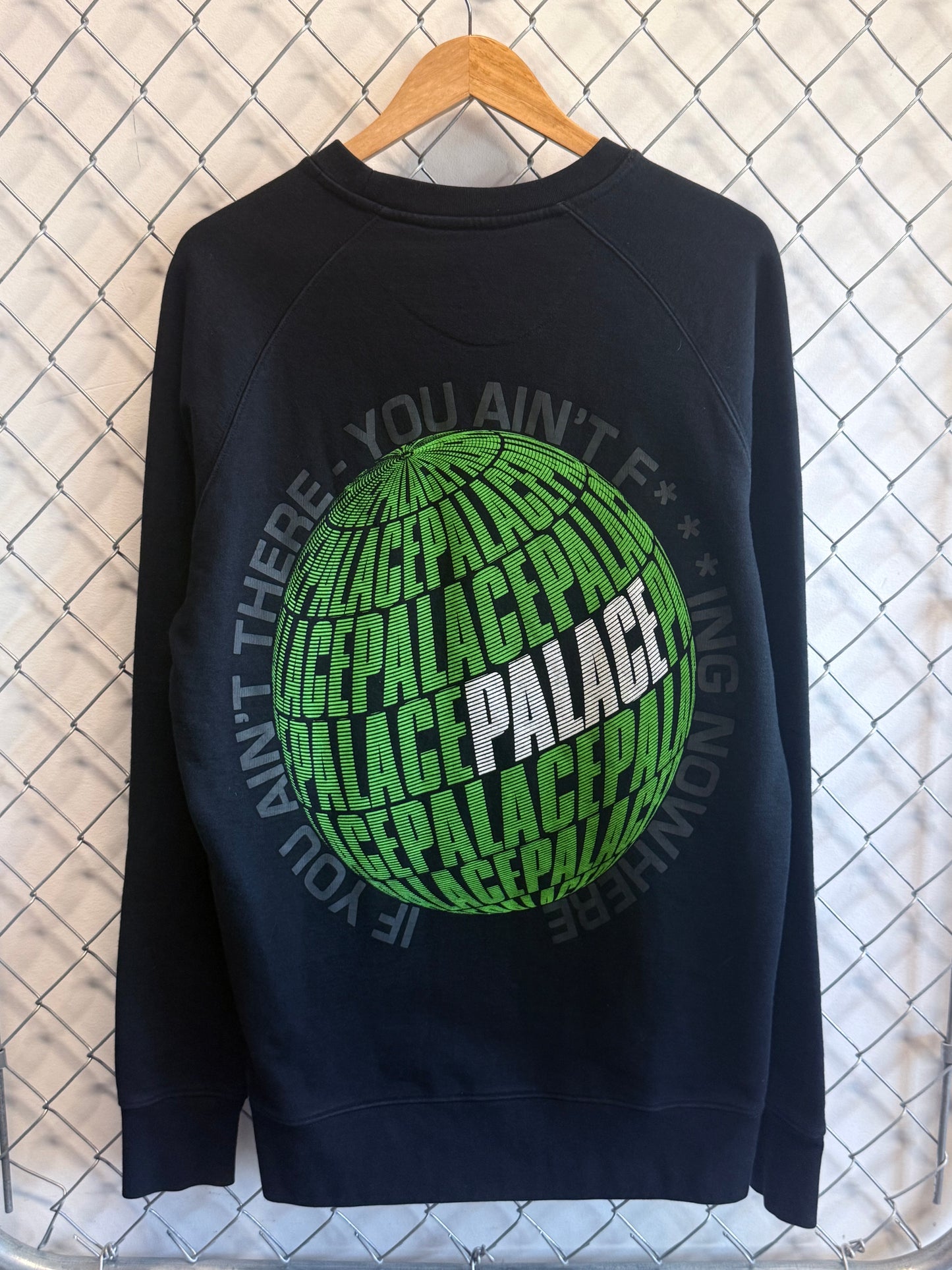 Palace If You Ain't There Globe Black Sweater Size XL
