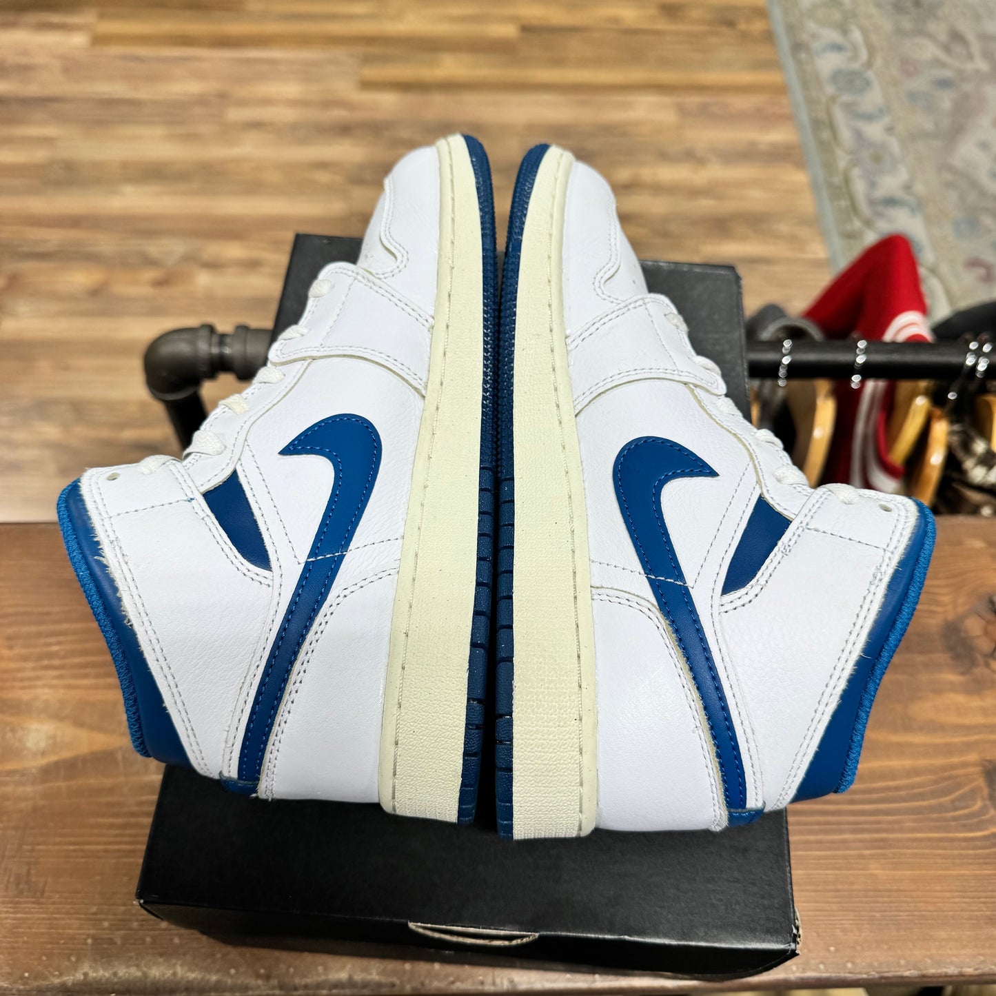 Jordan 1 Mid 'Industrial Blue' Size 6Y