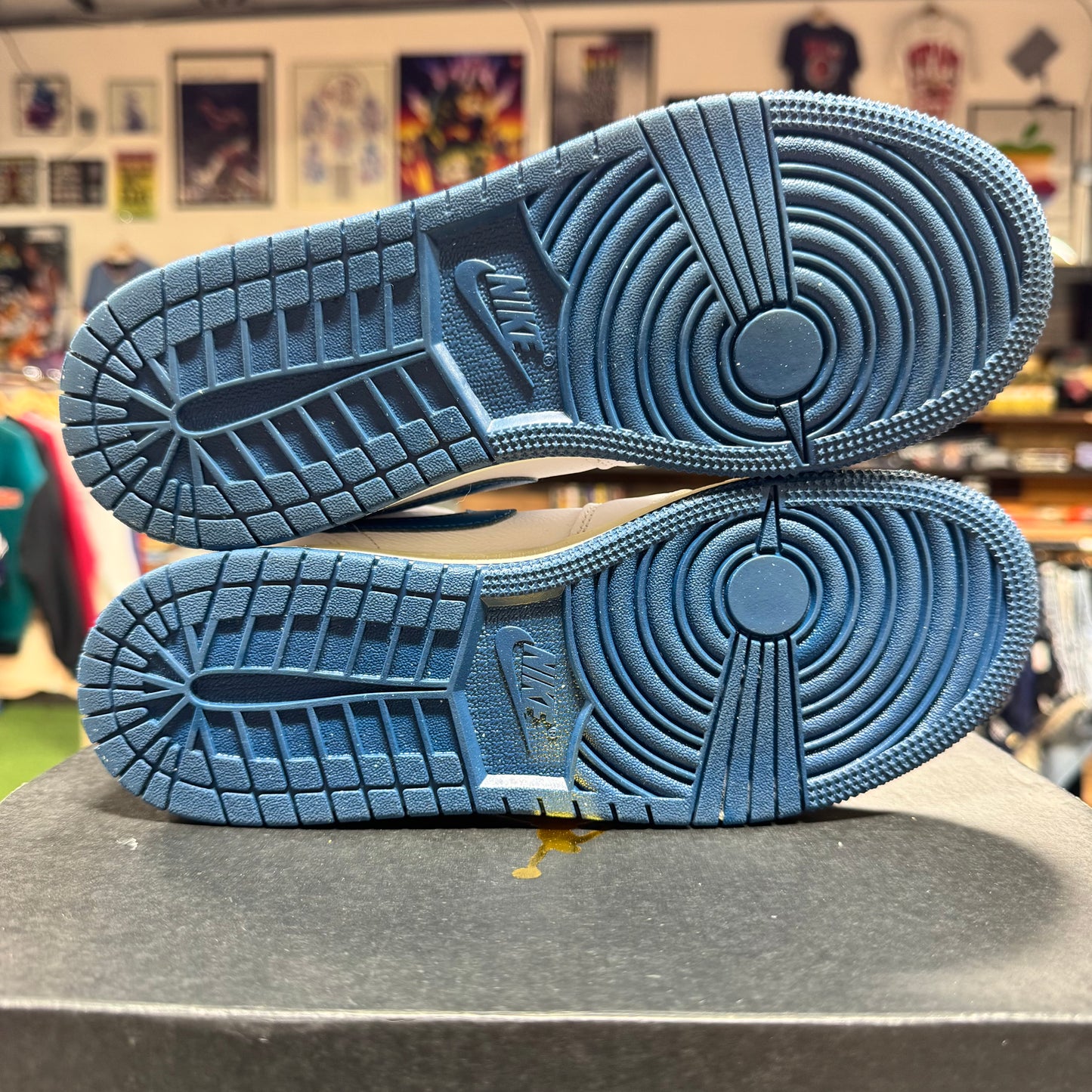 Jordan 1 Mid 'Industrial Blue' Size 6Y