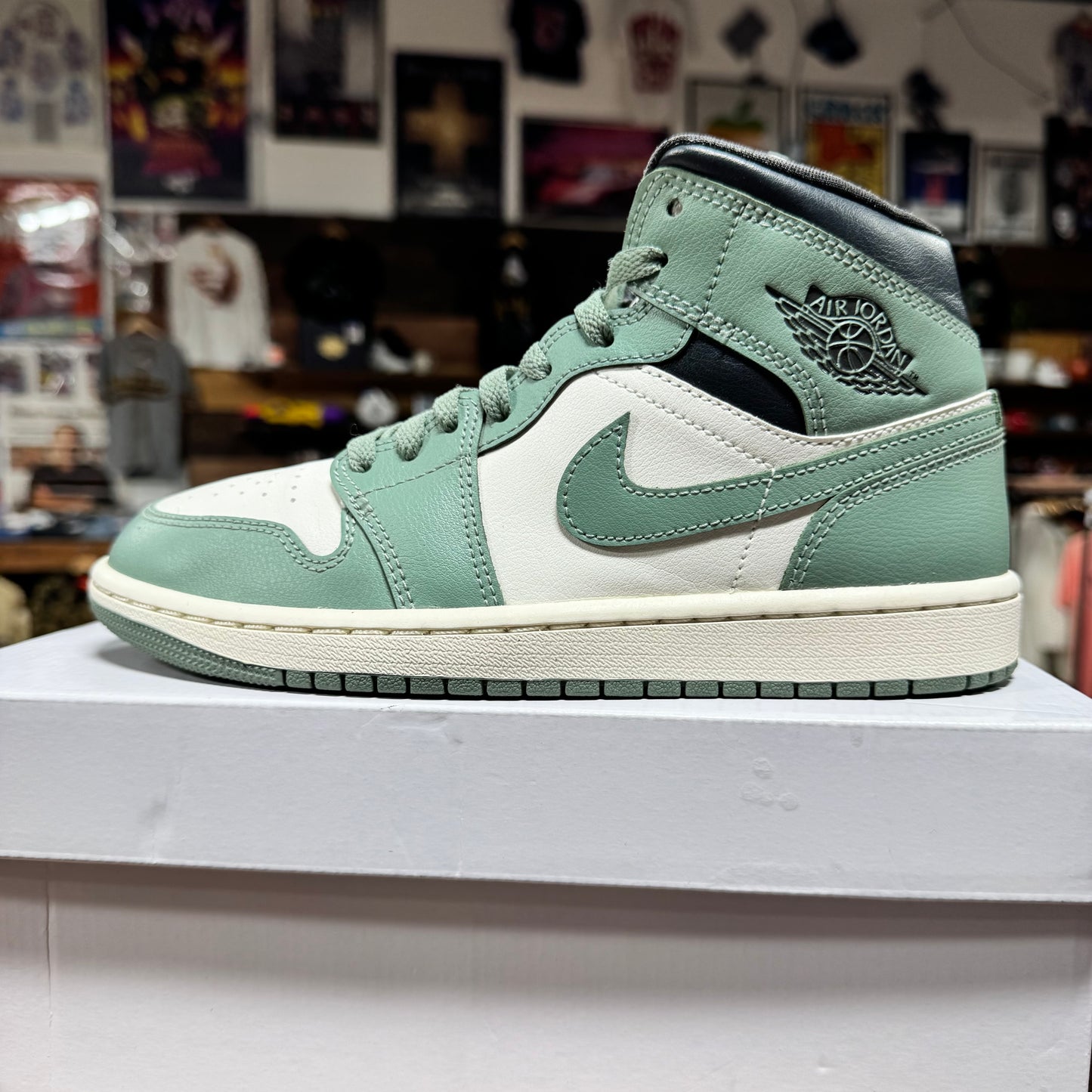 Jordan 1 Mid 'Jade Smoke' 7.5W/6Y
