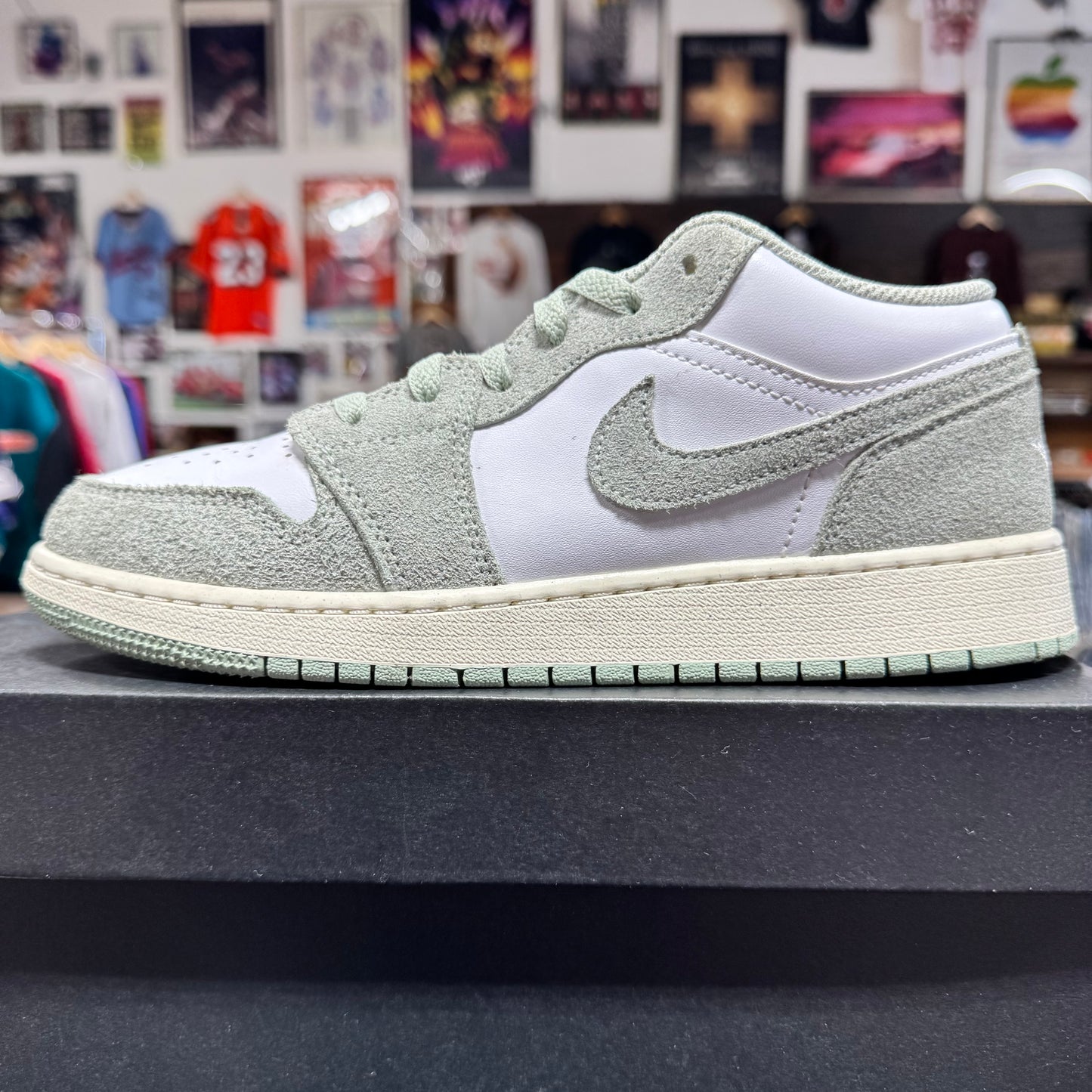 Jordan 1 Low 'White Seafoam' Size 6.5Y