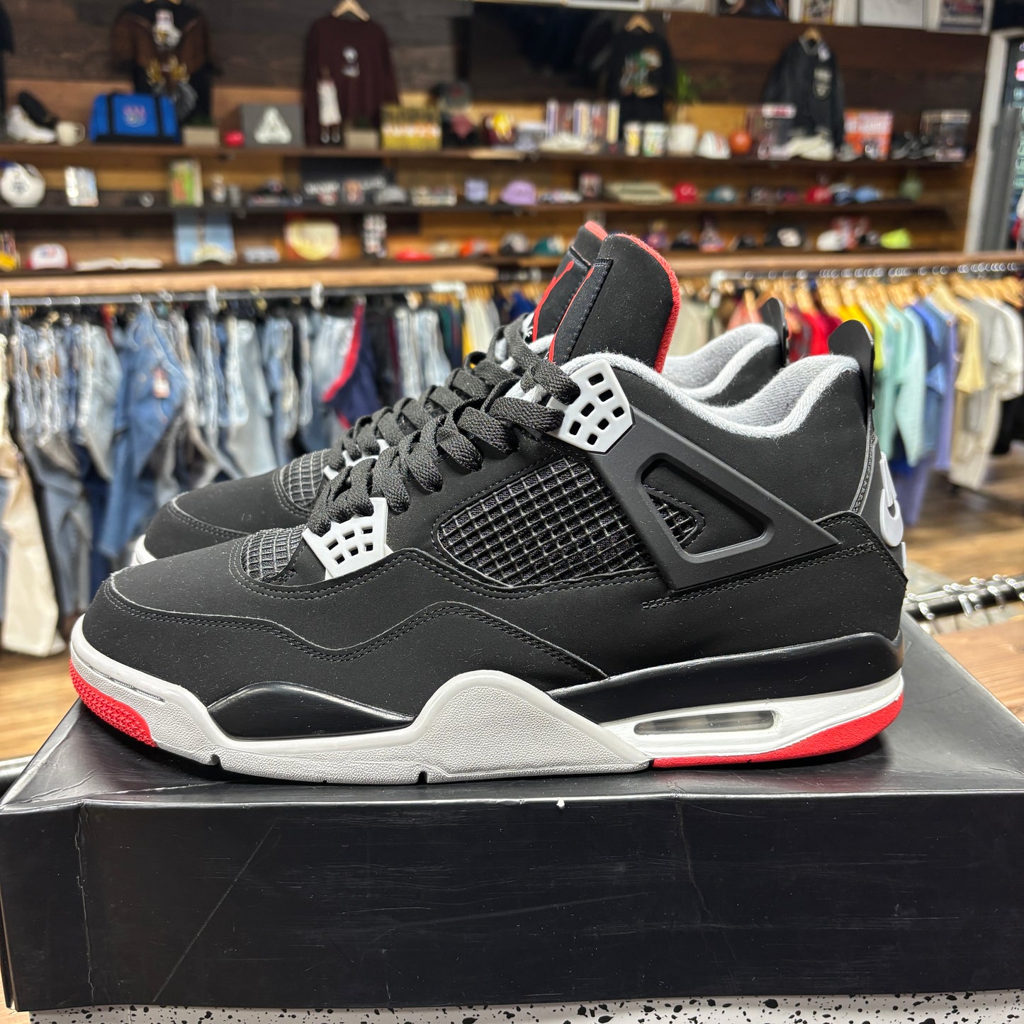 Jordan 4 'Bred (2019)' Size 13
