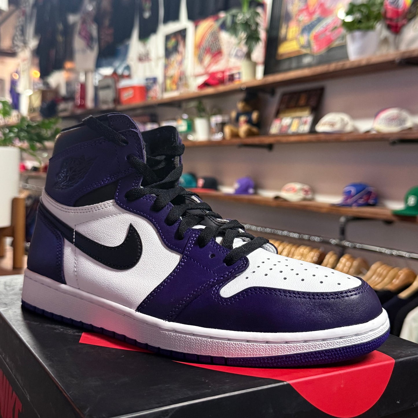 Jordan 1 'Court Purple 2.0' Size 10