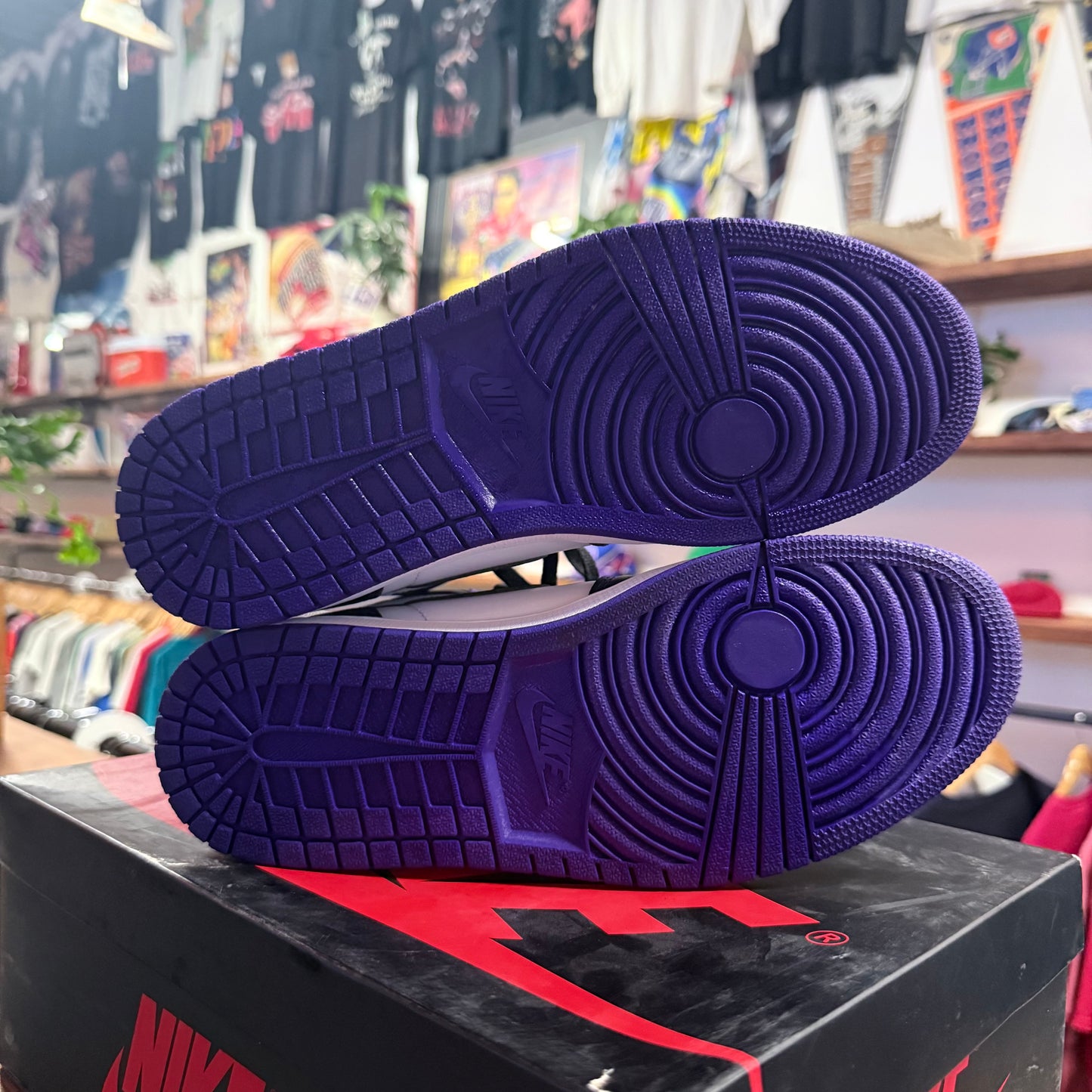 Jordan 1 'Court Purple 2.0' Size 10