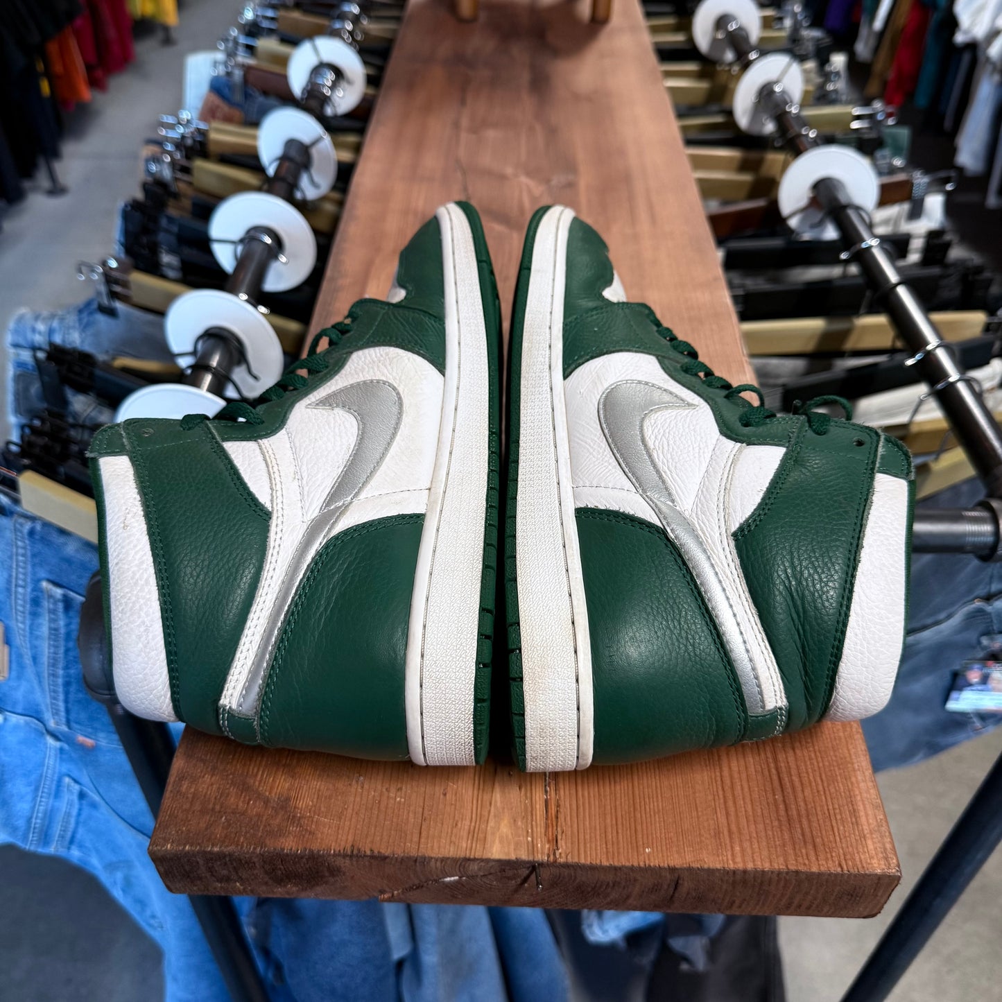 Jordan 1 'Gorge Green' Size 11