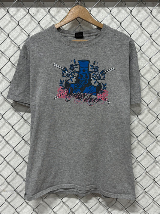 Vintage Y2K Quiksilver Boarding Graphic Tee Size Large