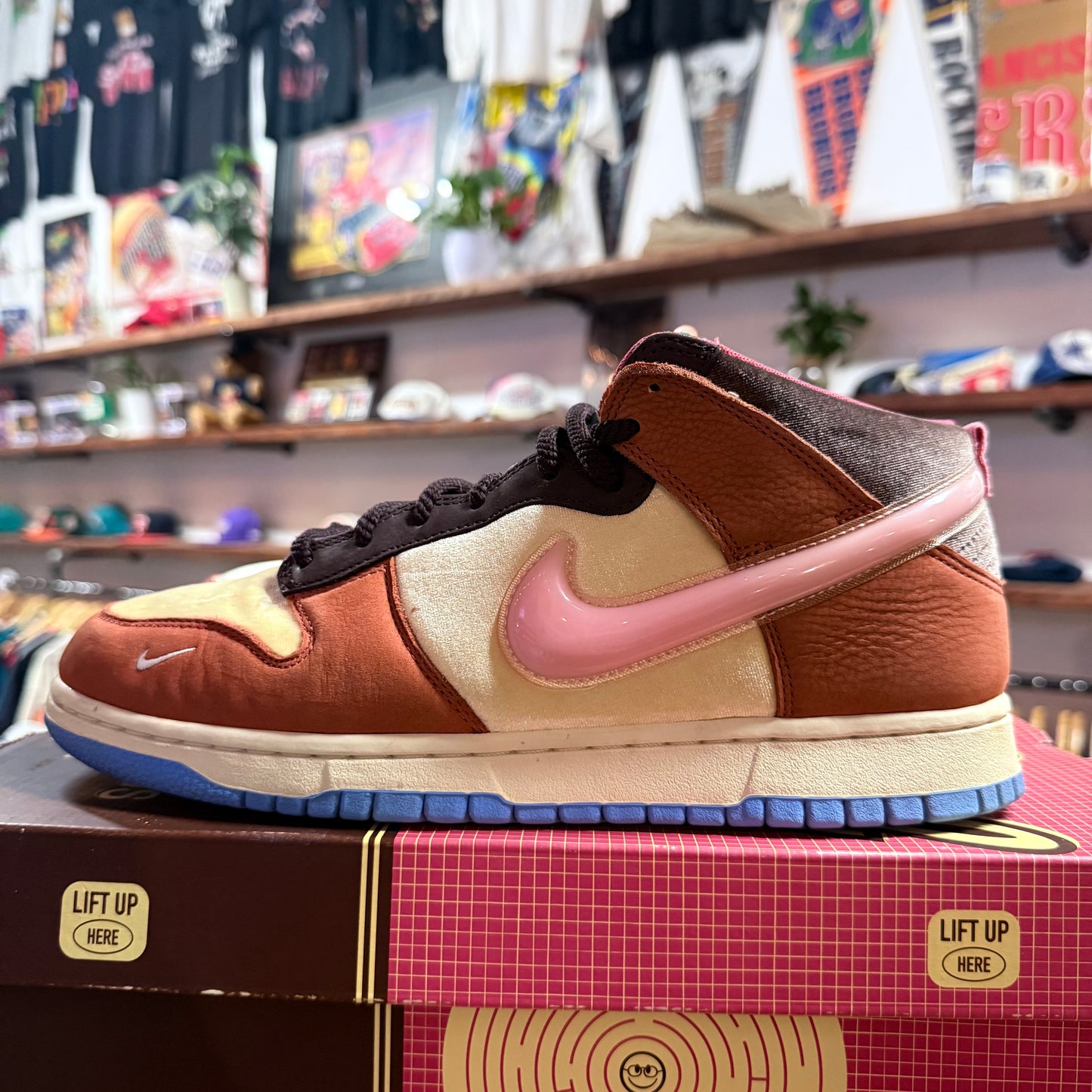 Nike SB Dunk Mid 'Chocolate Milk' Size 11