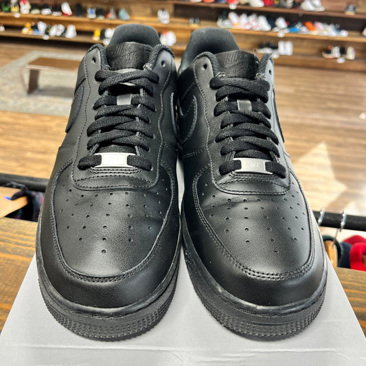 Nike Air Force 1 Low 'Triple Black' Size 11.5