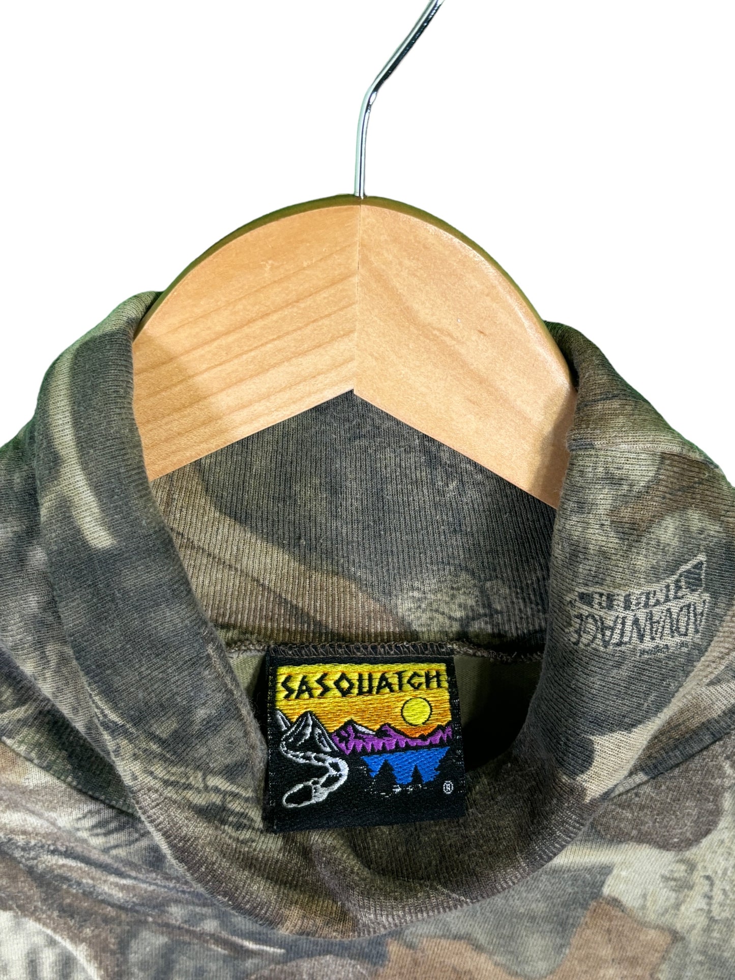 Vintage Sasquatch Woodland Hunters Camo Turtle Neck Long Sleeve Size Large