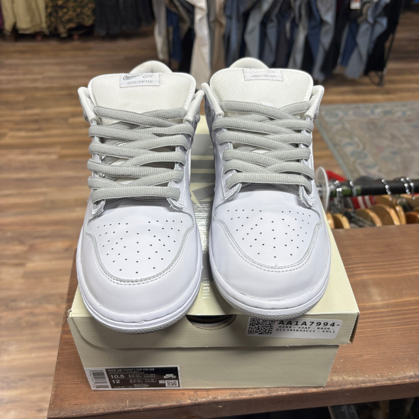 Nike SB Dunk Low 'Supreme 94 White Metallic Silver' Size 10.5