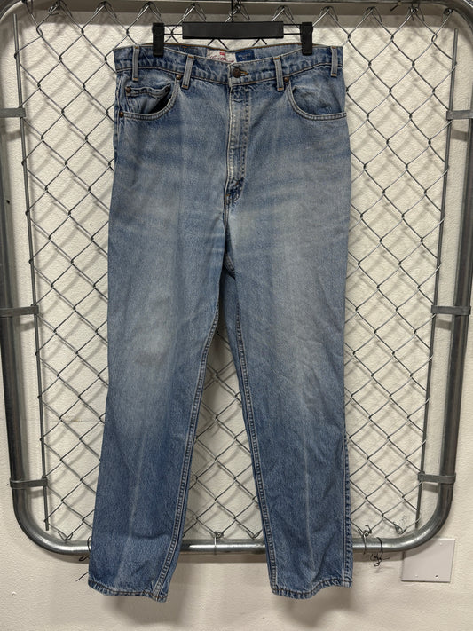 Vintage 90's Levi's Made in USA 540 Relaxed Fit Jeans Size 34x30