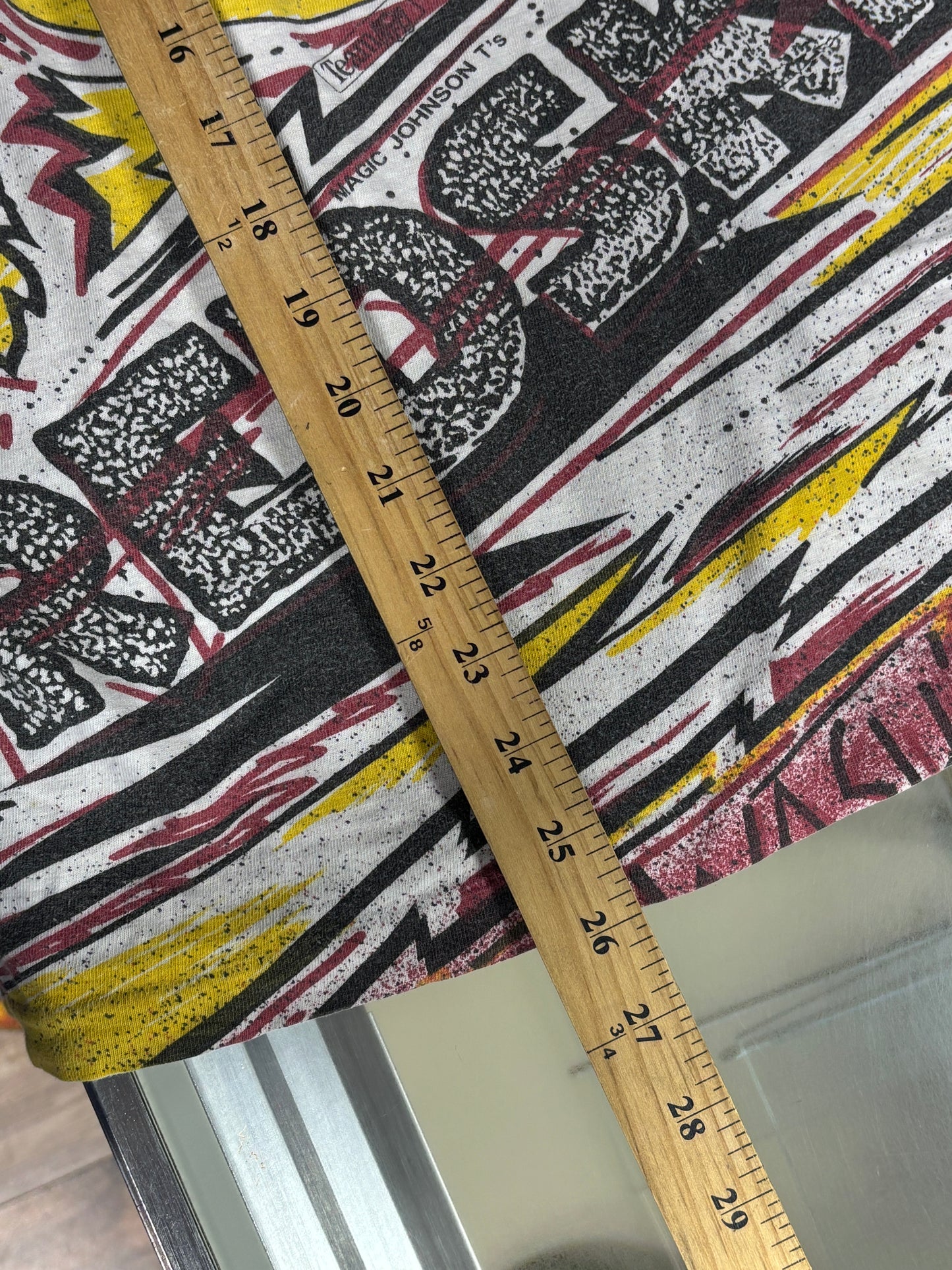 Vintage 90's Magic Johnson Washington Redskins AOP Tee Size Large