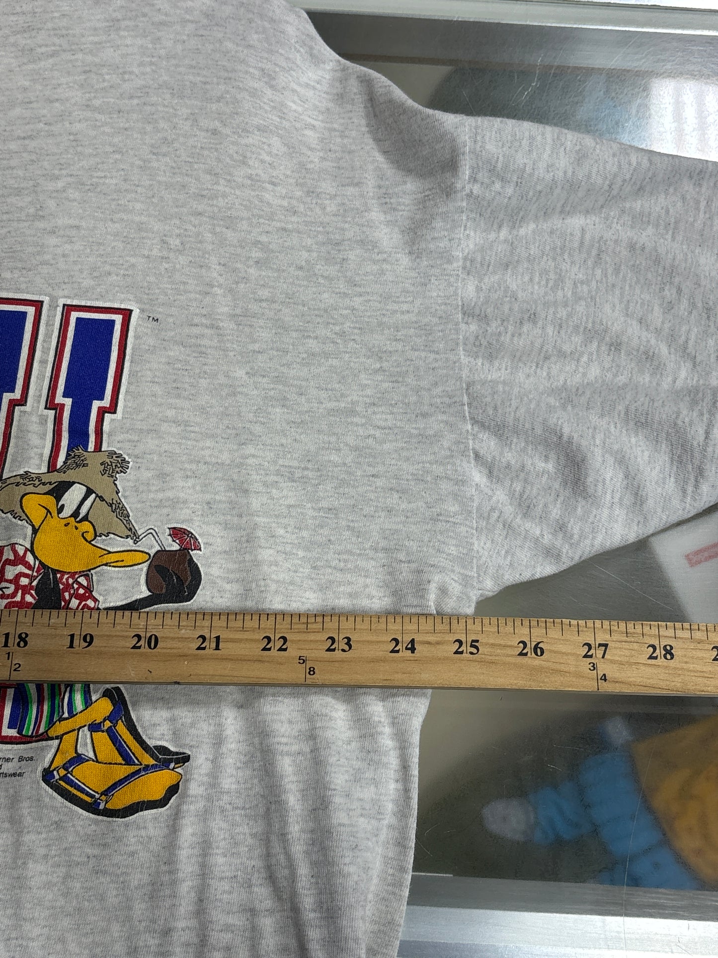 Vintage 90's Looney Tunes Hawaii Vacation Tropical Tee Size XL
