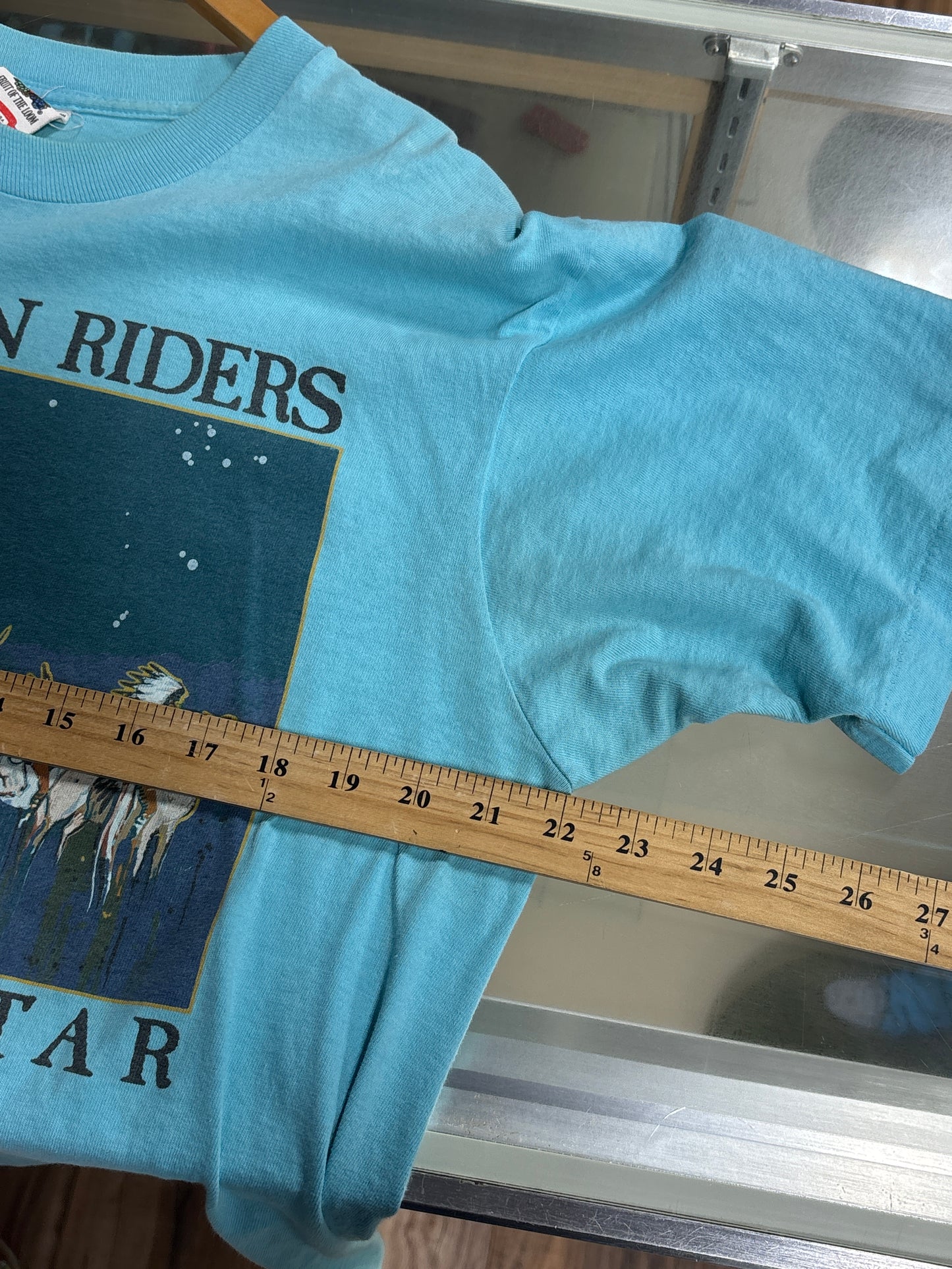 Vintage 90's Kevin Red Star Full Moon Riders Art Tee Size Large