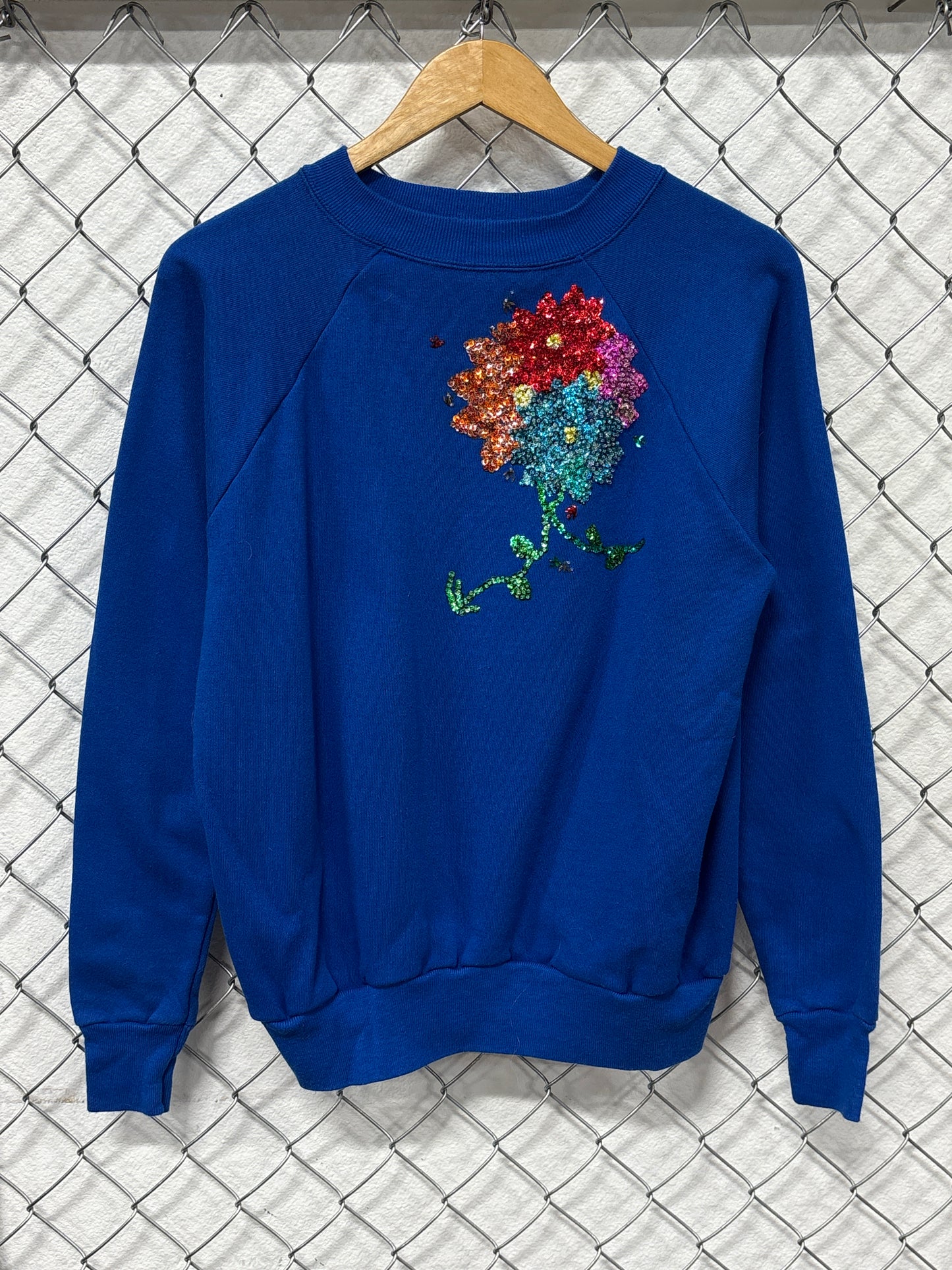 Vintage 90's Blue Bedazzled Flower Graphic Sweater Size Large