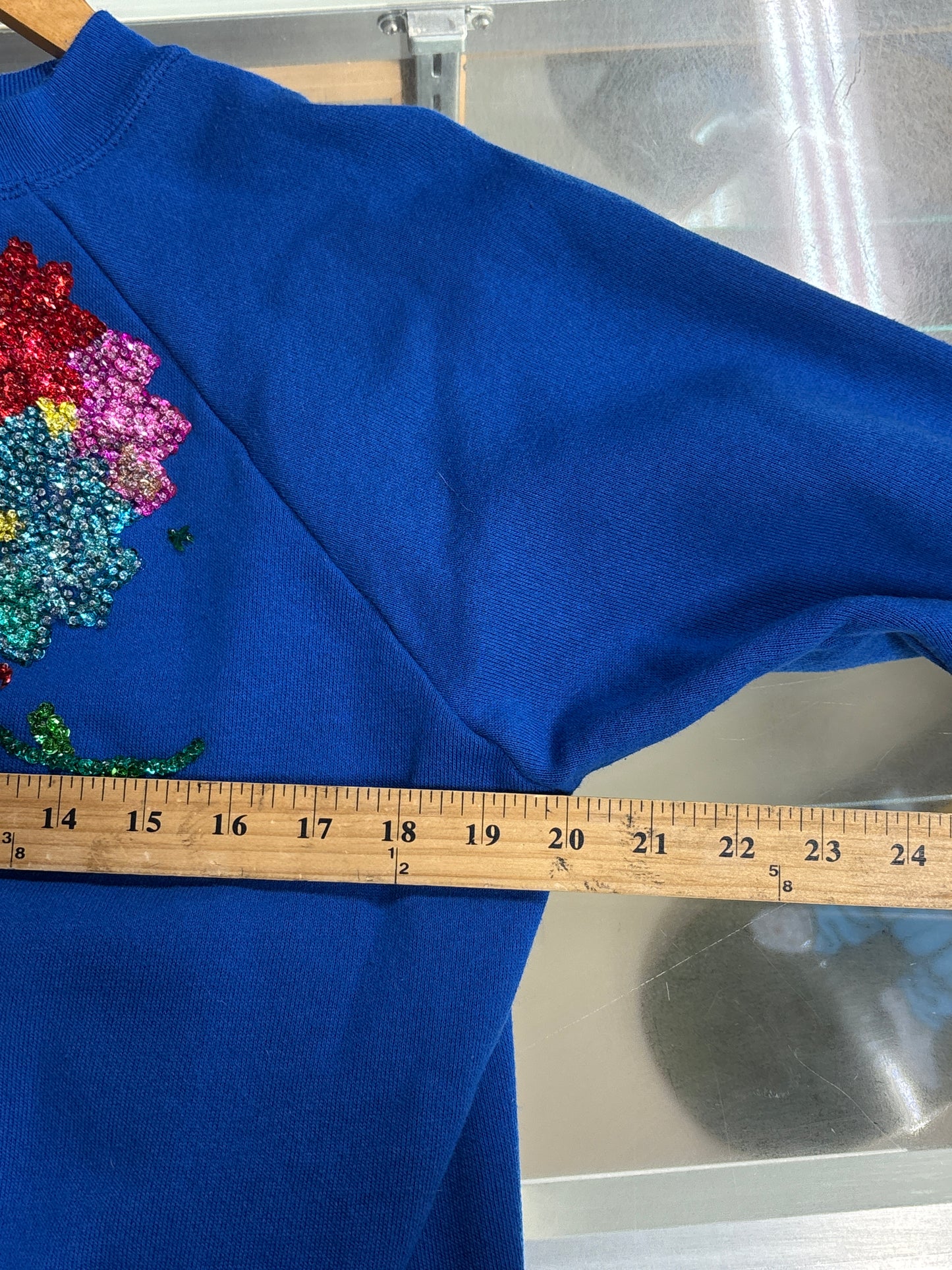 Vintage 90's Blue Bedazzled Flower Graphic Sweater Size Large