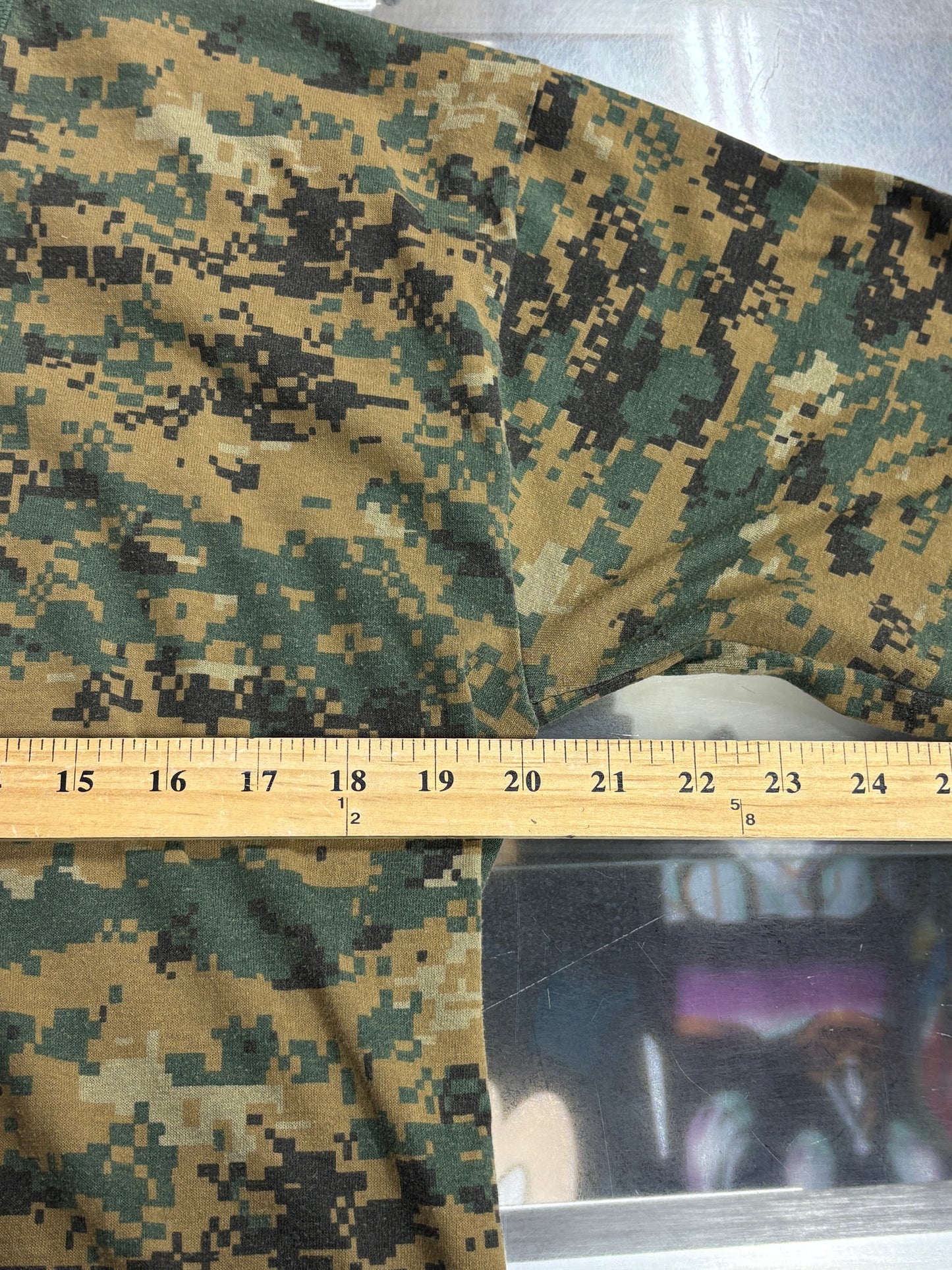 Vintage 90's Military Digital Camo Tee Size Medium