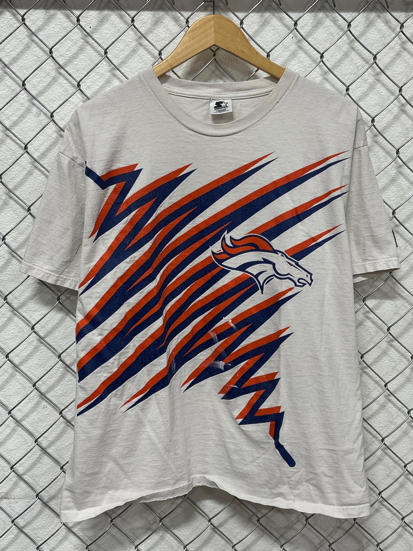 Vintage 90's Starter Denver Broncos NFL Logo Graphic Tee Size Large