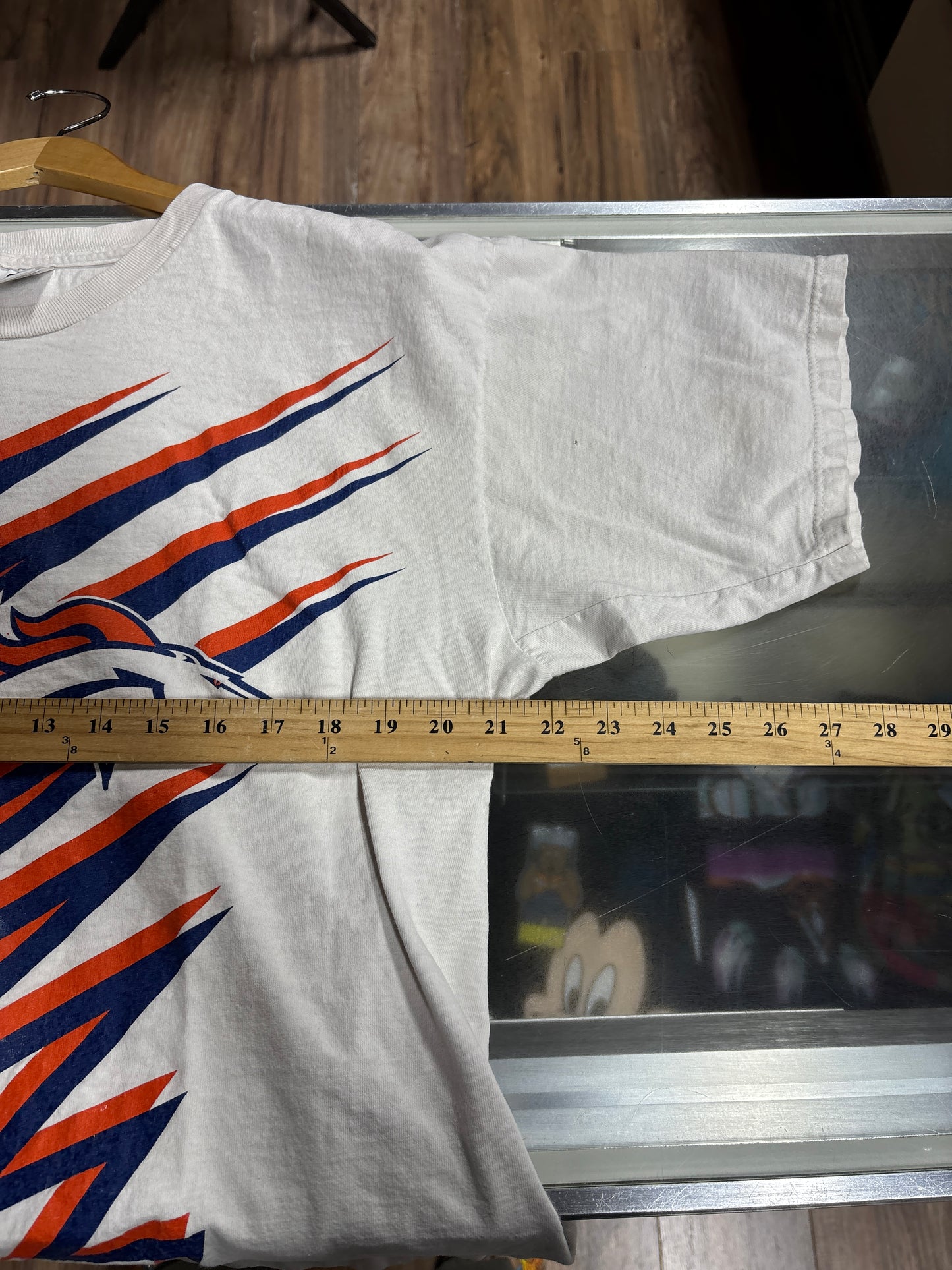 Vintage 90's Starter Denver Broncos NFL Logo Graphic Tee Size Large