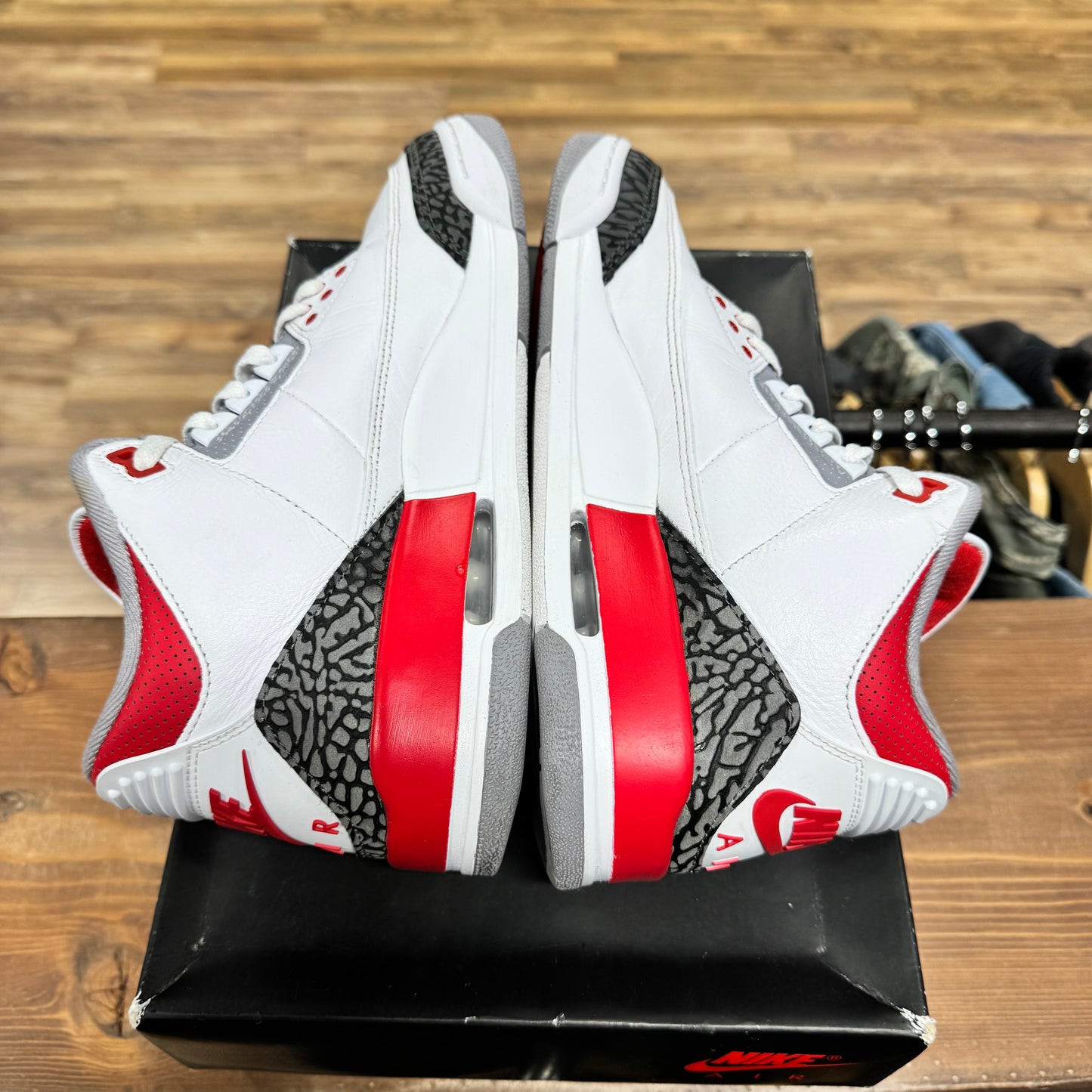 Jordan 3 'Fire Red' Size 9