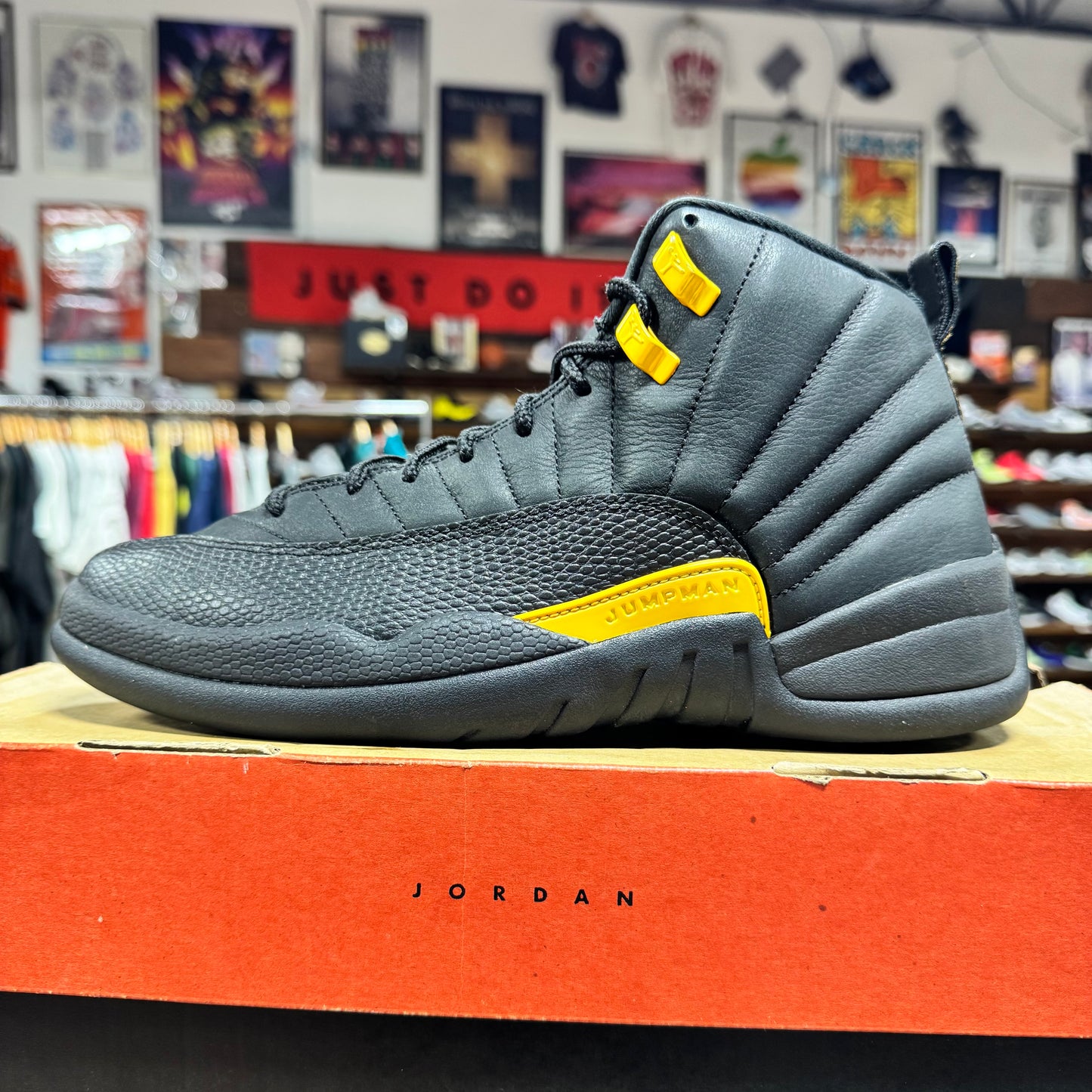 Jordan 12 'Black University Gold' Size 9