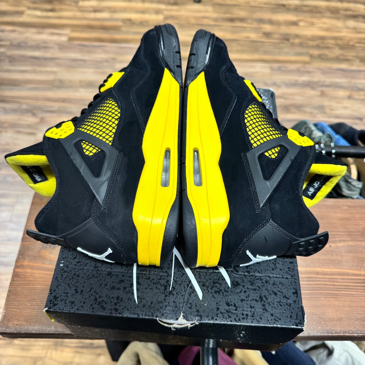 Jordan 4 'Thunder' Size 13