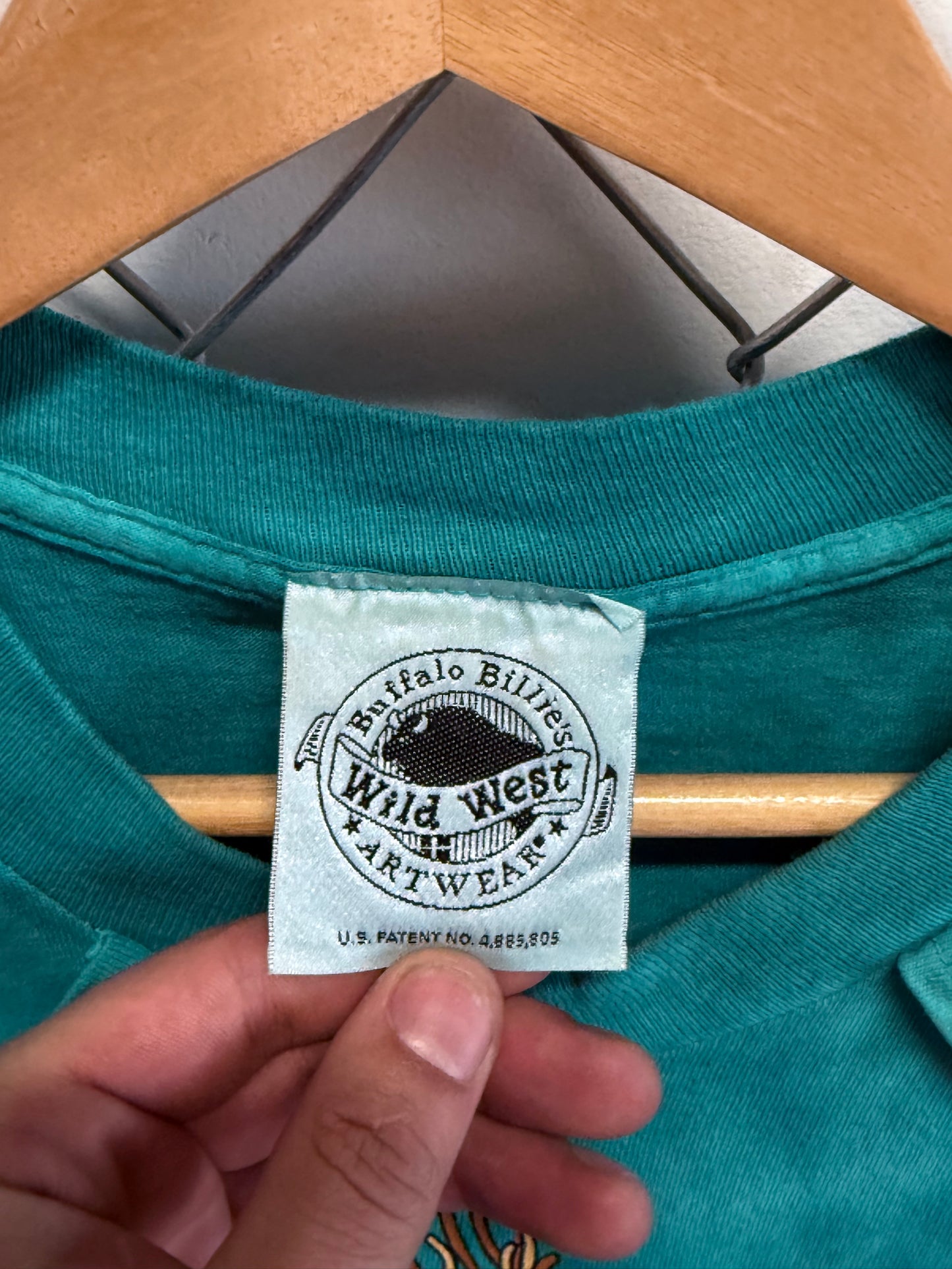 Vintage 90's Native American Moccasin Art Graphic Tee Size Medium