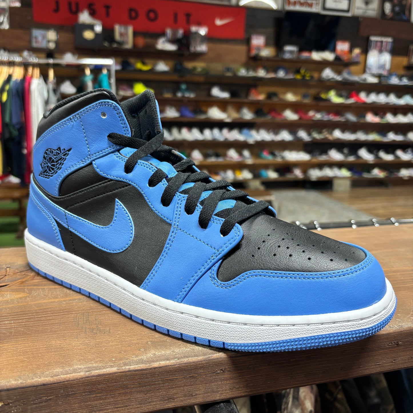 Jordan 1 Mid 'University Blue Black' Size 13