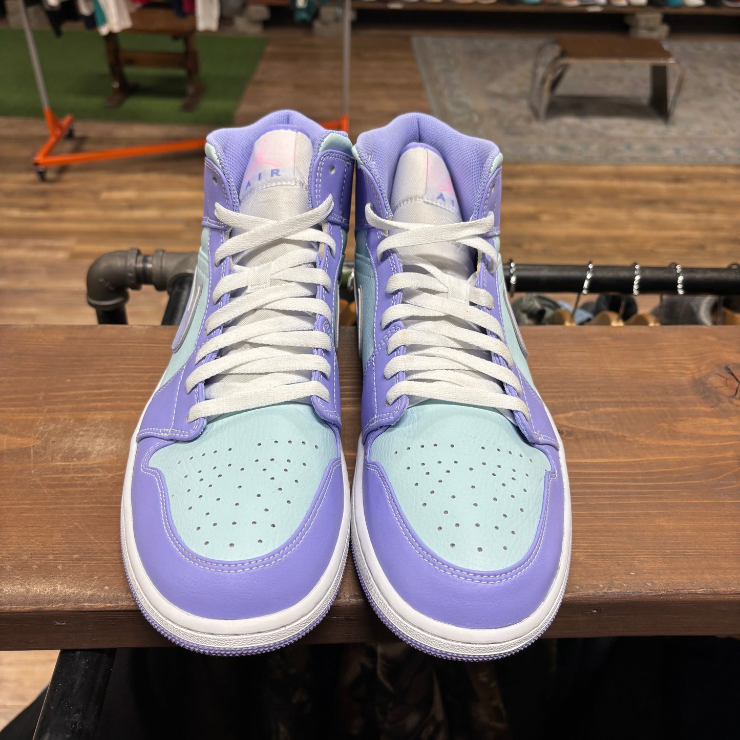 Jordan 1 Mid 'Purple Lilac' Size 13