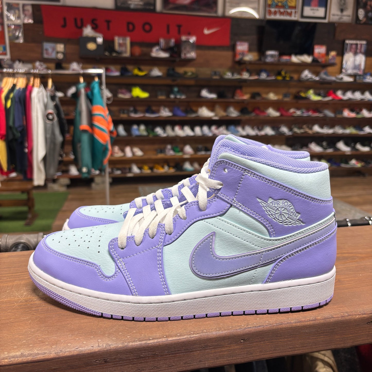 Jordan 1 Mid 'Purple Lilac' Size 13