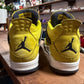Jordan 4 'Lightning' Size 9