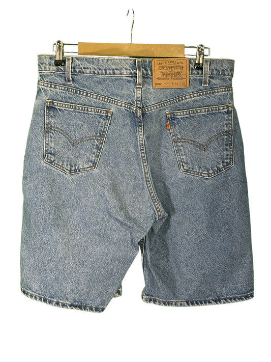 Vintage Levi's 550 Light Wash Denim Shorts Size 34 Waist