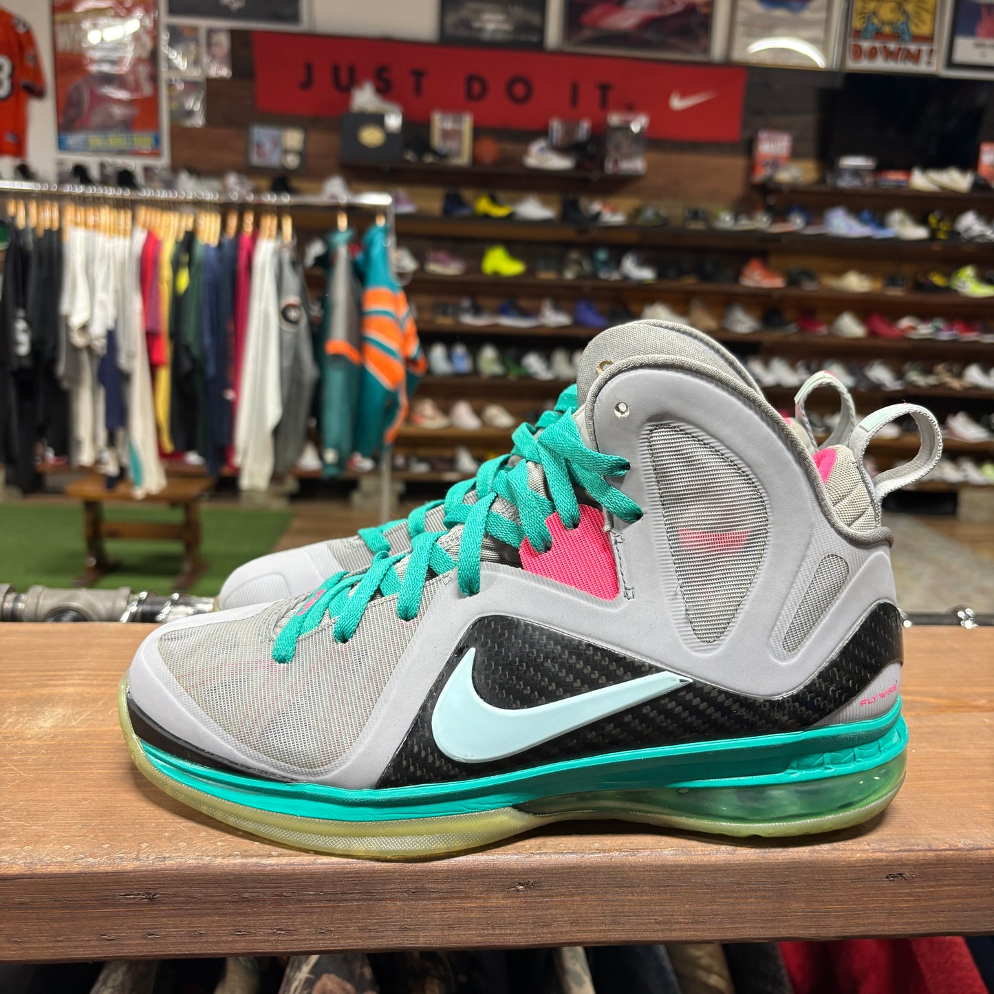 Nike Lebron 9 'South Beach' Size 9