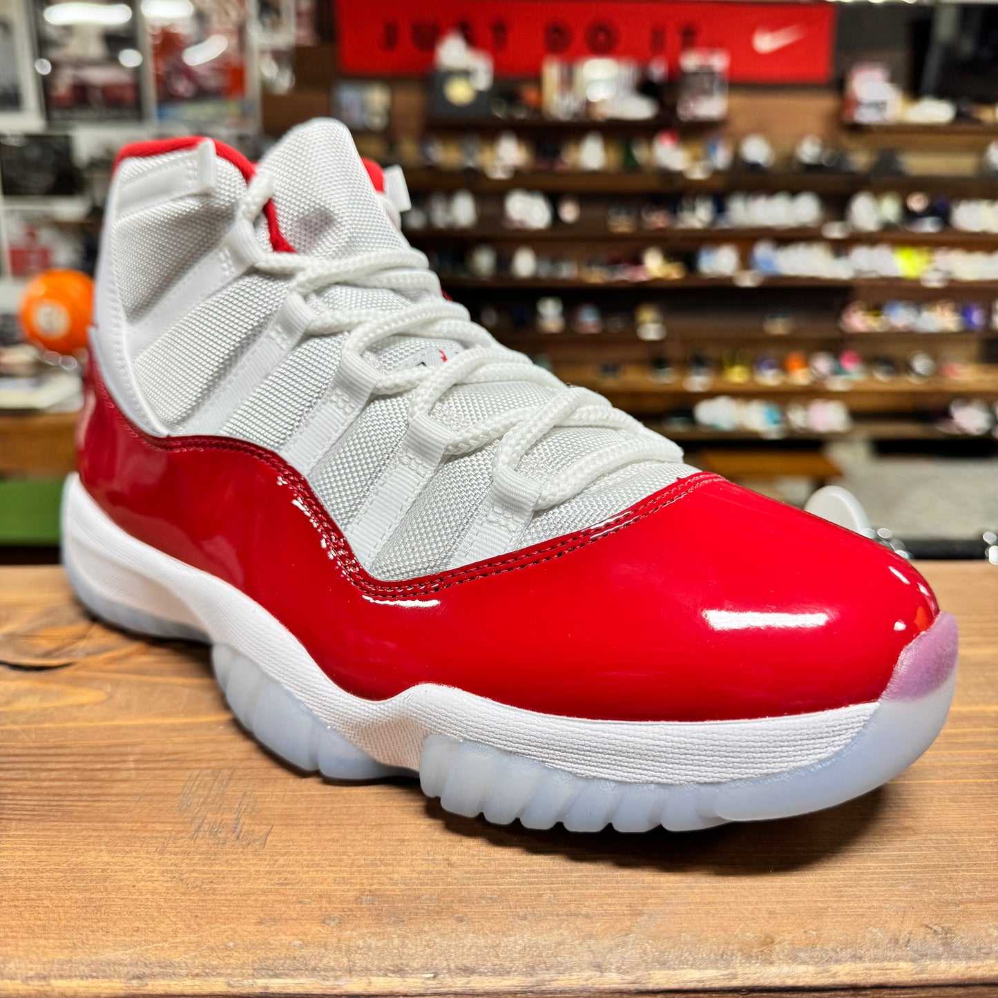 Jordan 11 'Cherry' Size 10 (DS)