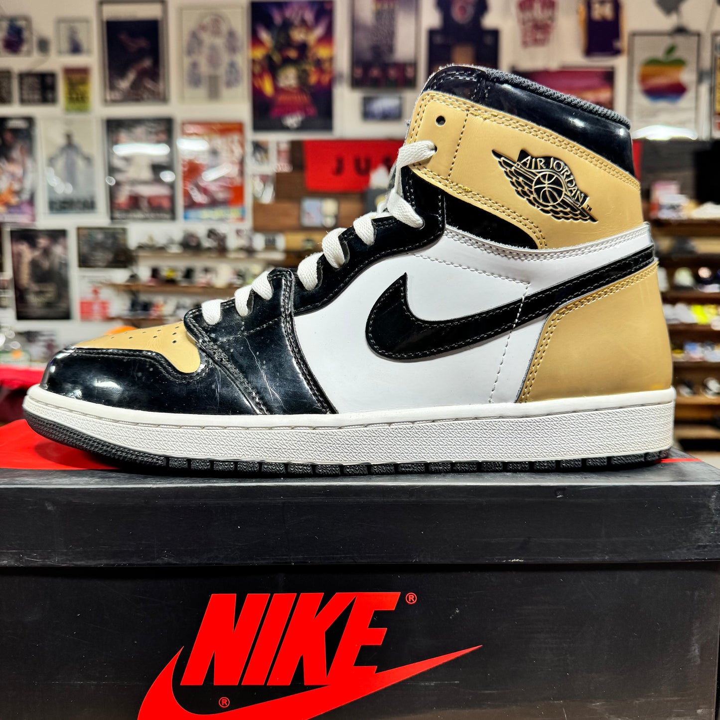 Jordan 1 'Patent Gold Toe' Size 12