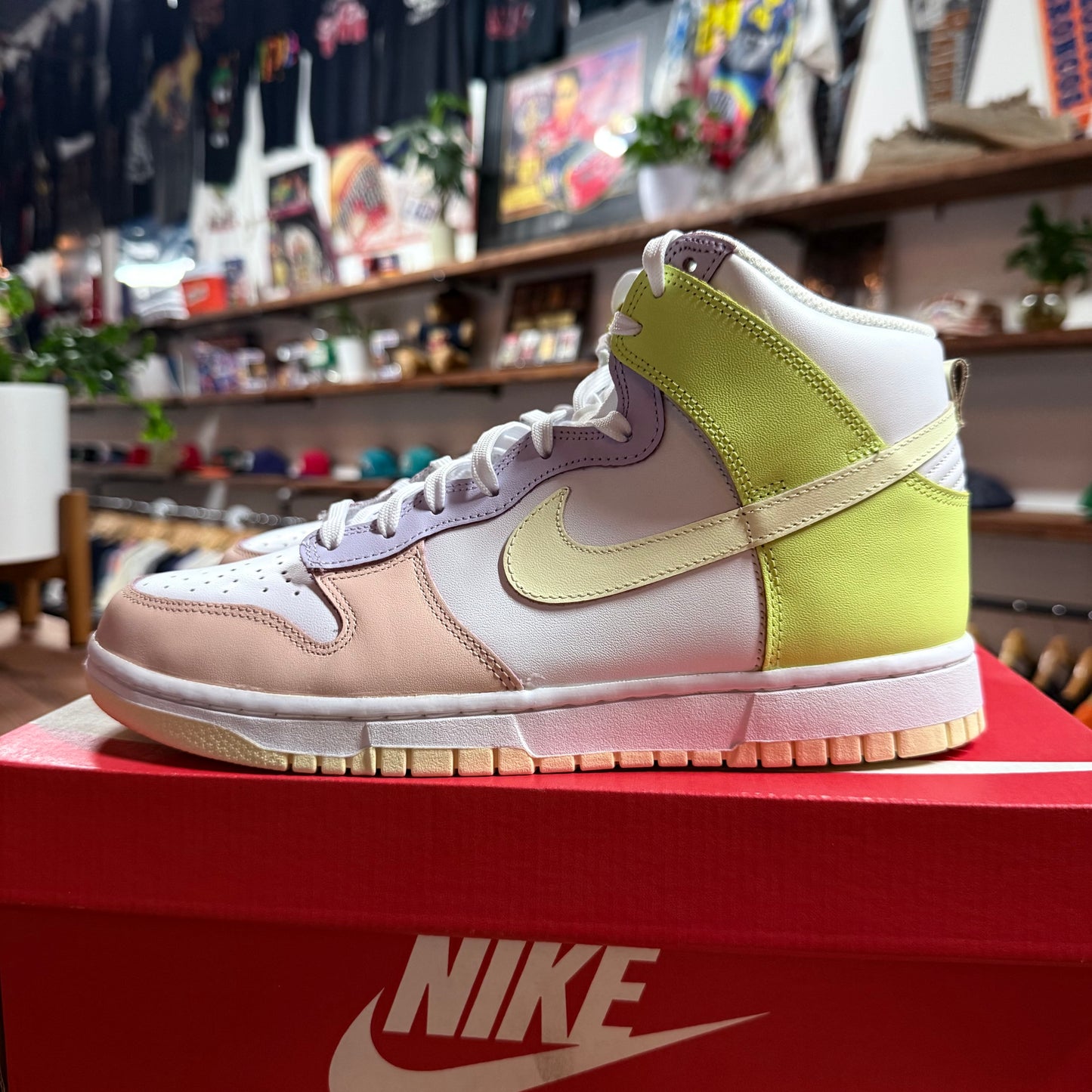 Nike Dunk High 'Cashmere' Size 10.5W/9M