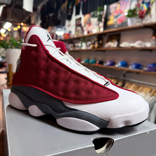 Jordan 13 'Red Flint' Size 9