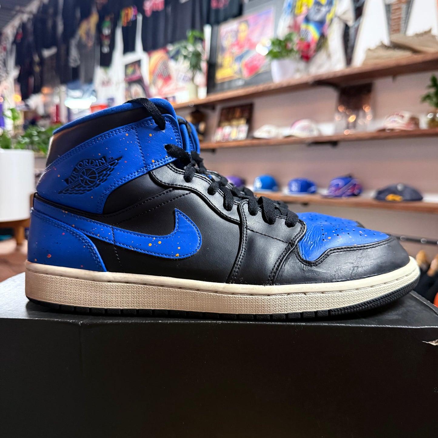 Jordan 1 Mid 'Royal Paint Splatter' Size 11