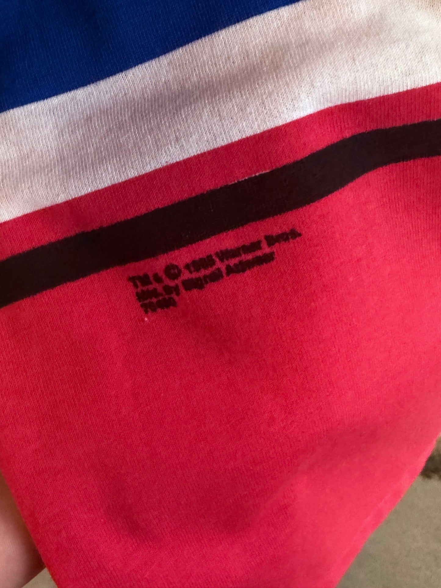 Vintage 90's Looney Tunes Taz Soccer Jersey Style Cartoon Tee Size Large