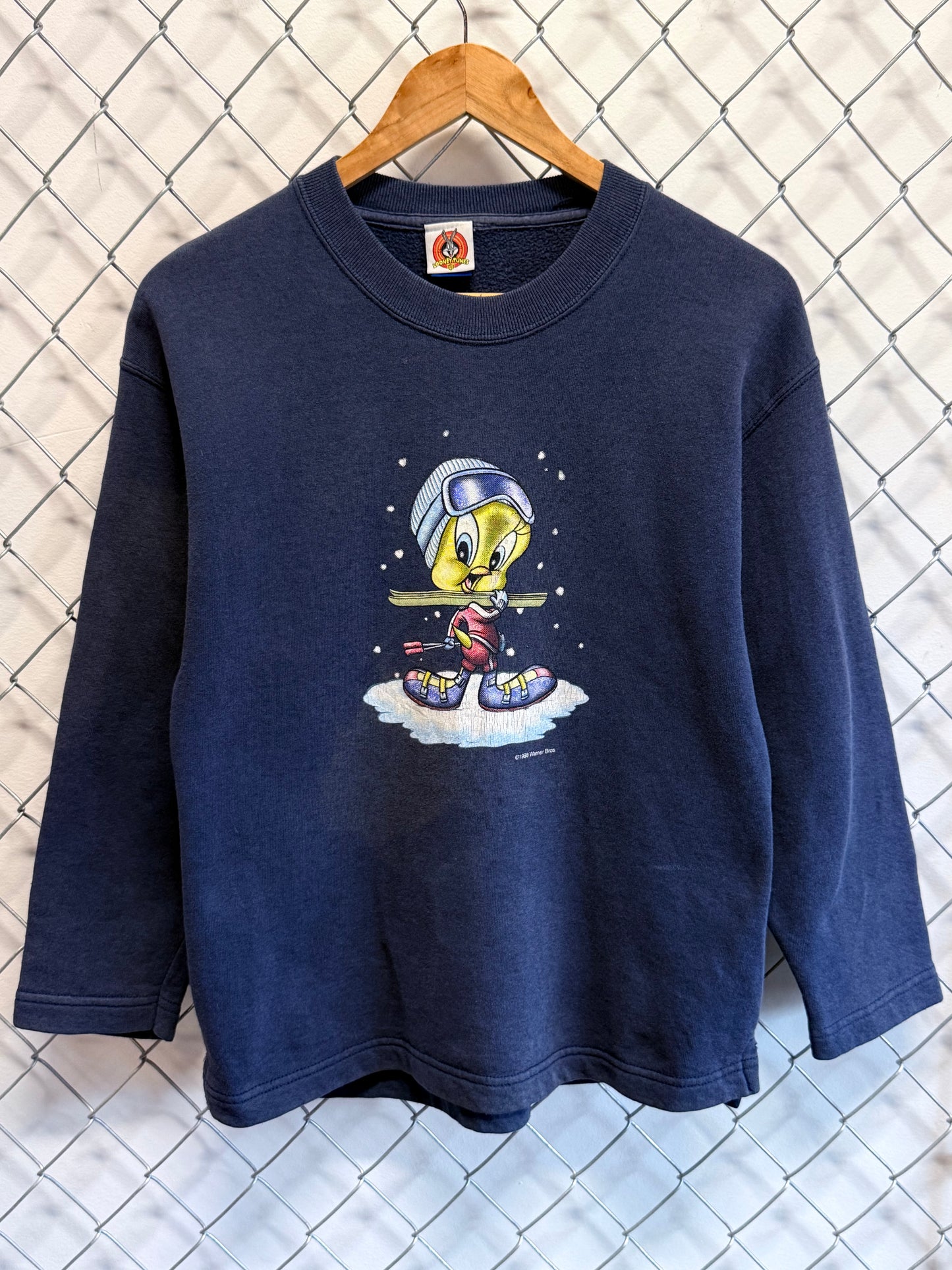 Vintage 1998 Looney Tunes Tweety Bird Ski Cartoon Sweater Size Small