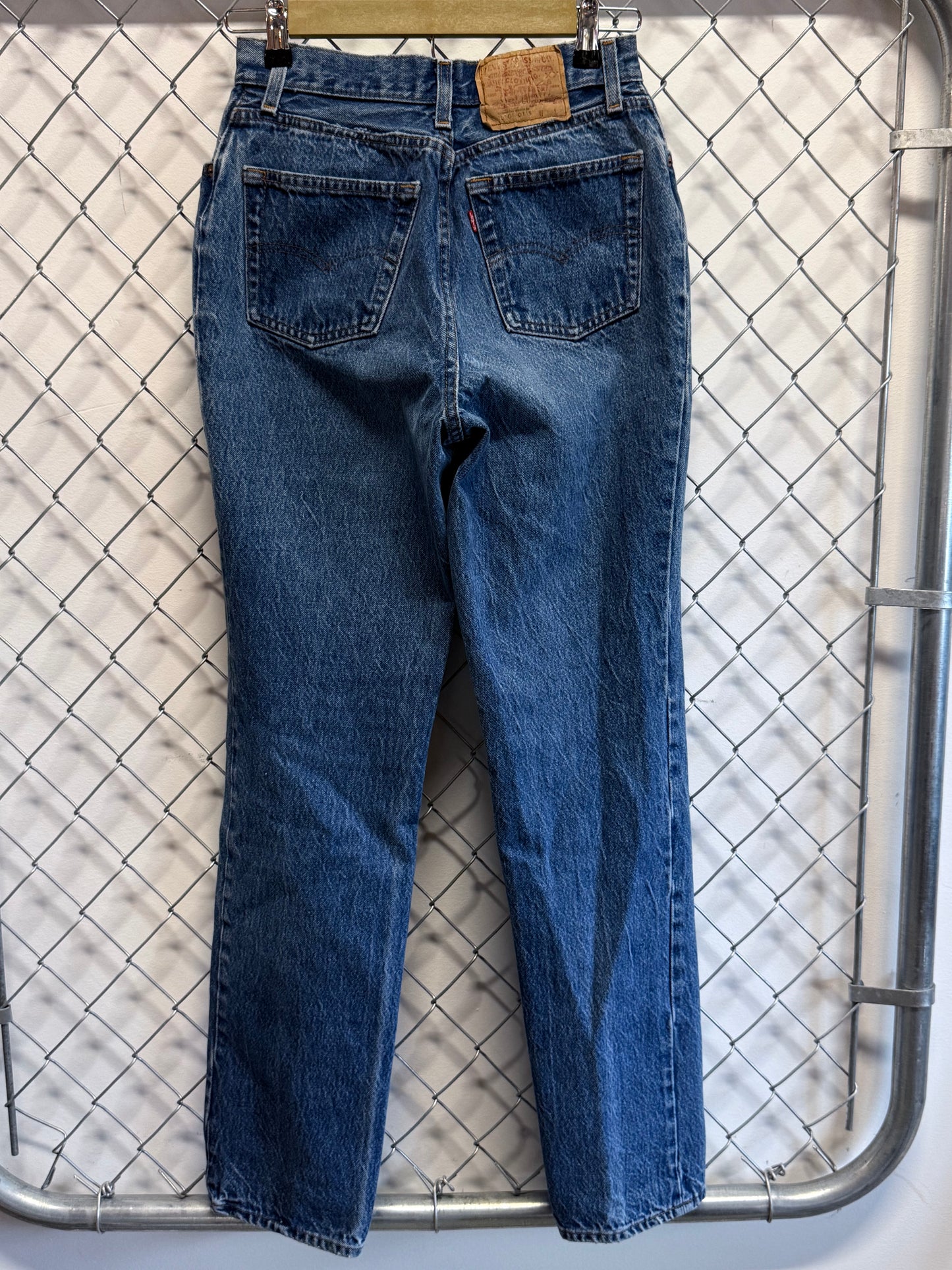 Vintage 90's Levi's Women's Made in USA Denim Jeans Size 25x31