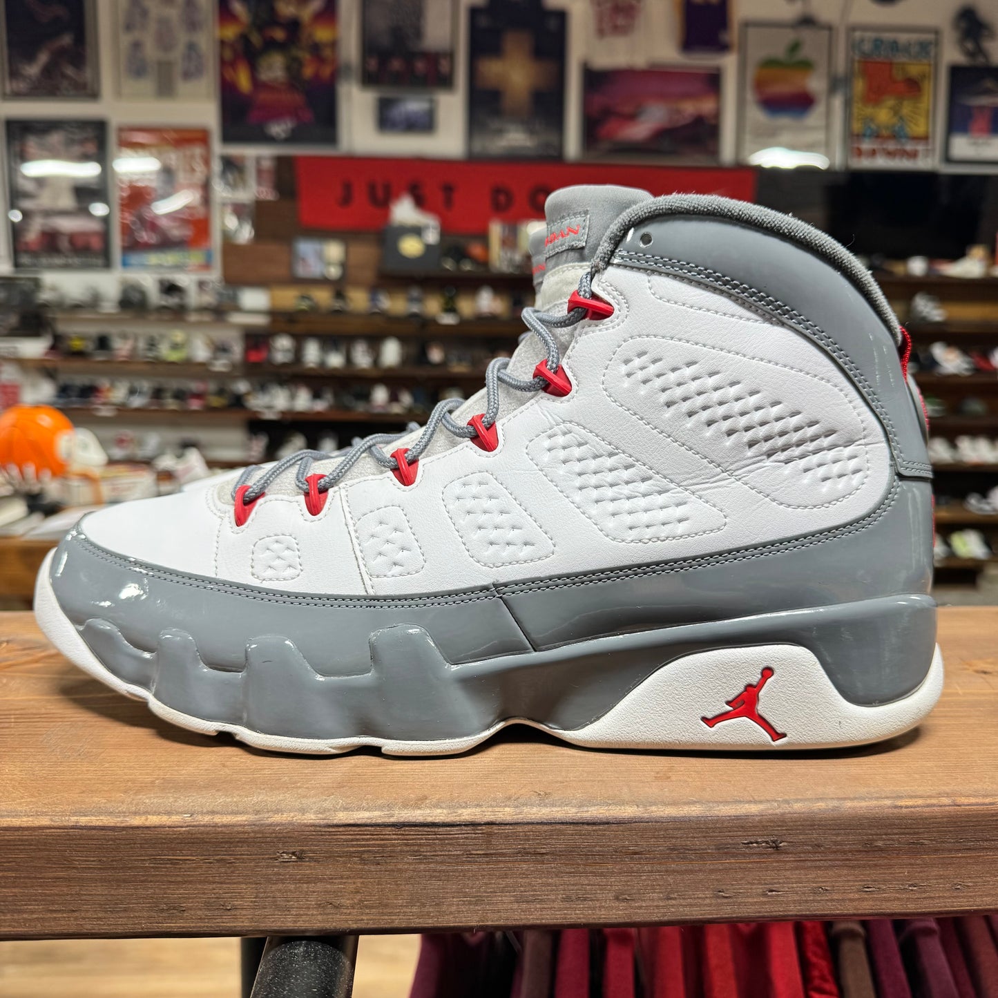 Jordan 9 'Fire Red' Size 13