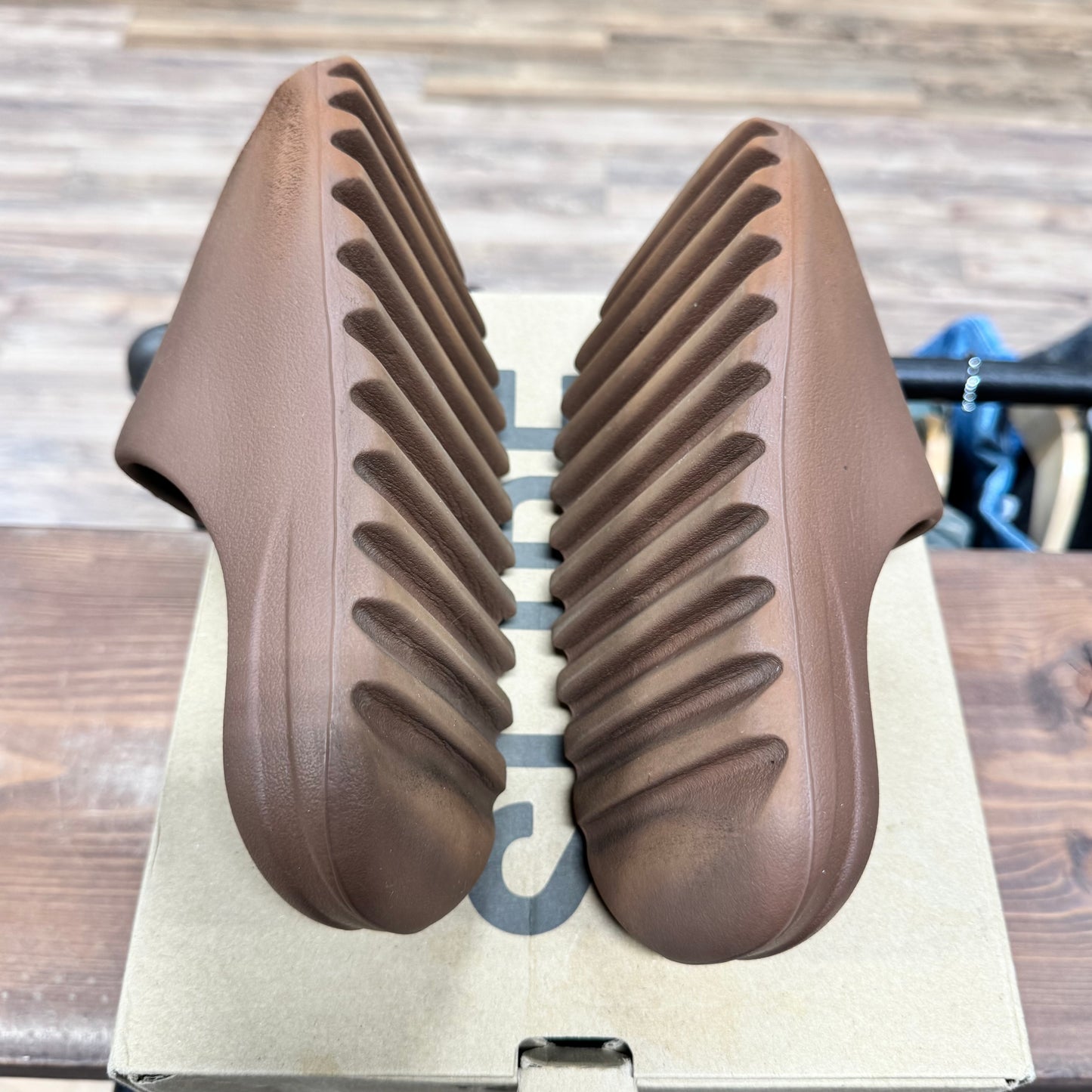 Yeezy Slide 'Flax' Size 6